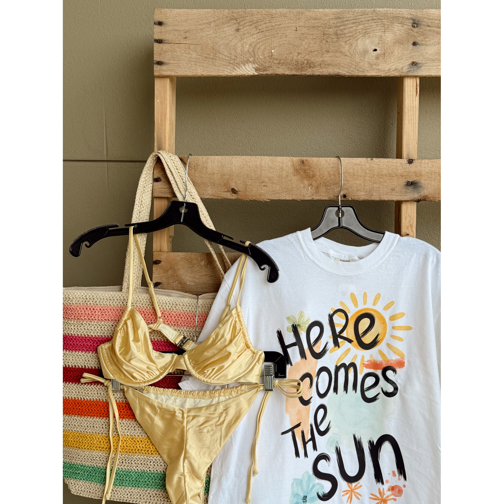 comfort colors Here Comes The Sun Tee