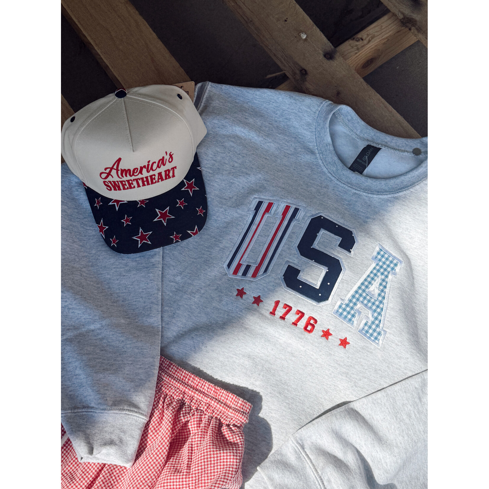 USA Patchwork Emb. Crew