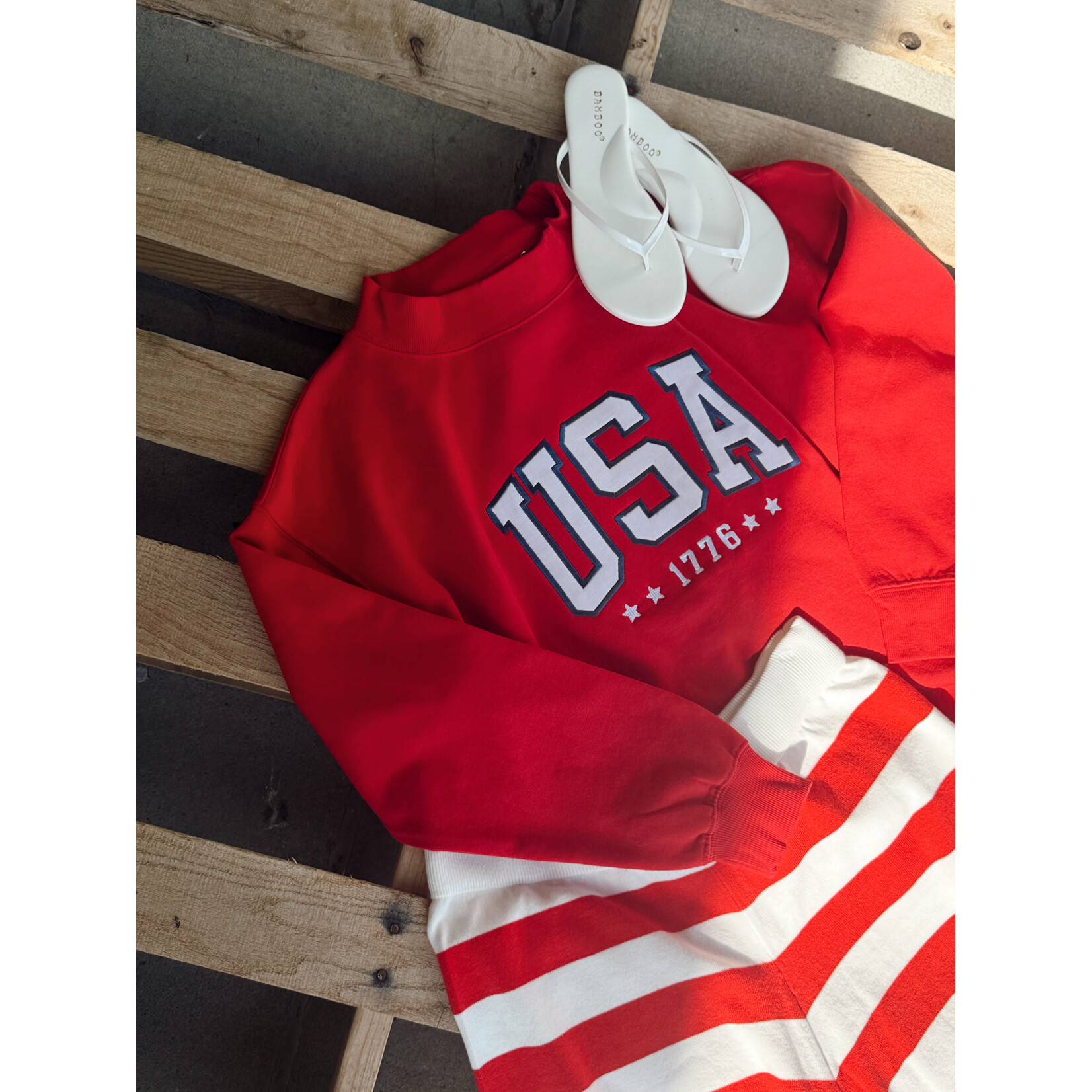 USA Emb. Mockneck