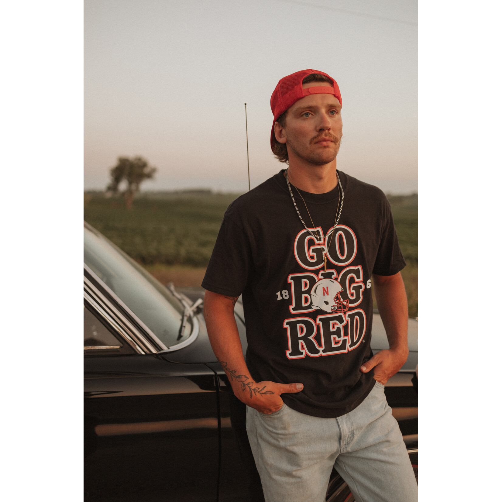 comfort colors Go Big Red 1869 Helmet Tee
