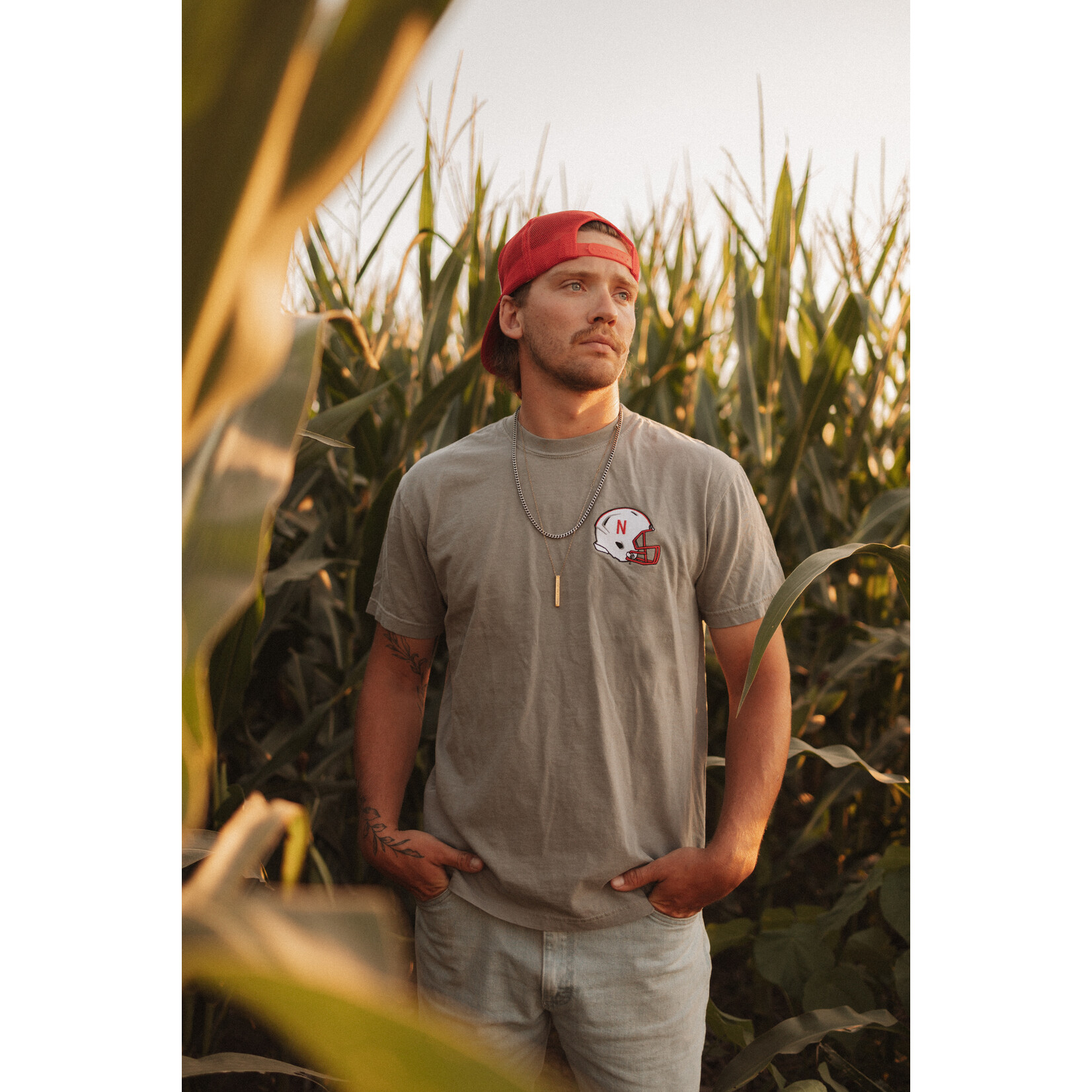 Helmet Pocket Emb Tee