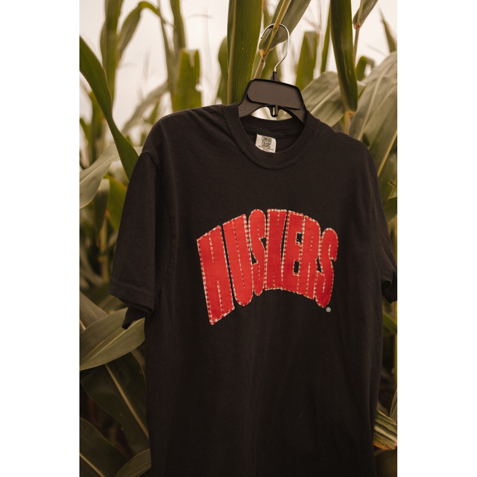 comfort colors Huskers Sewn Gingham Backed Tee