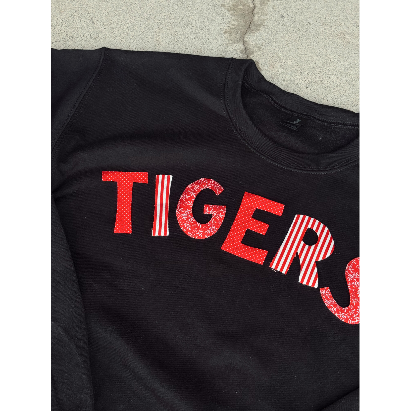 Gildan Tigers Patchwork Crew