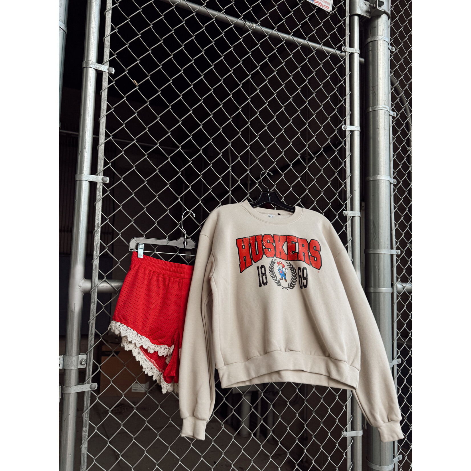 Huskers 1869 Vintage Crewneck