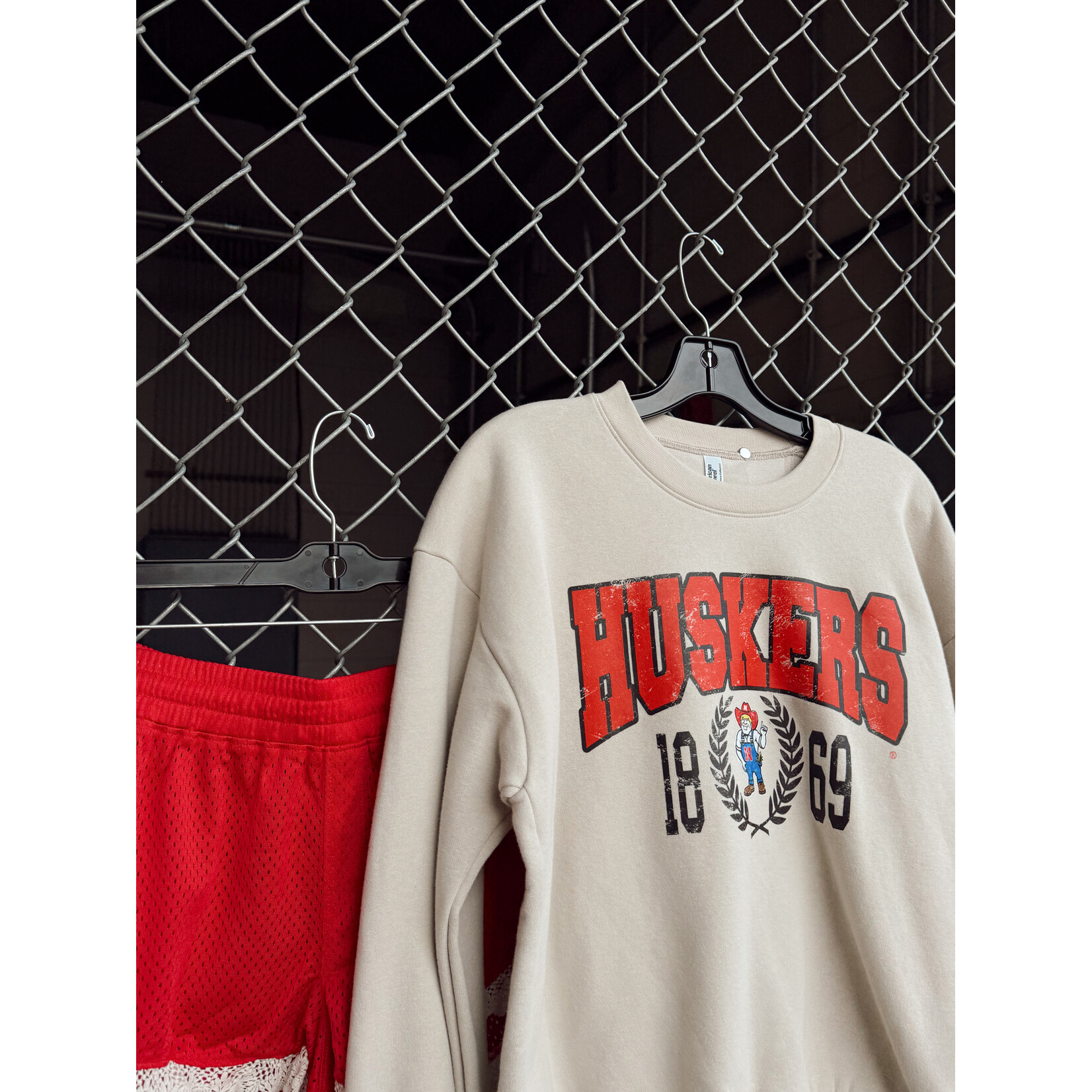 Huskers 1869 Vintage Crewneck