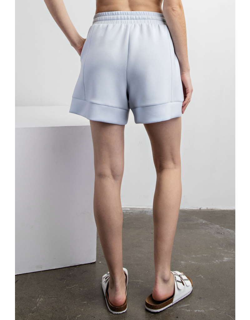 RAE MODE SCUBA PLEAT CASUAL SHORT