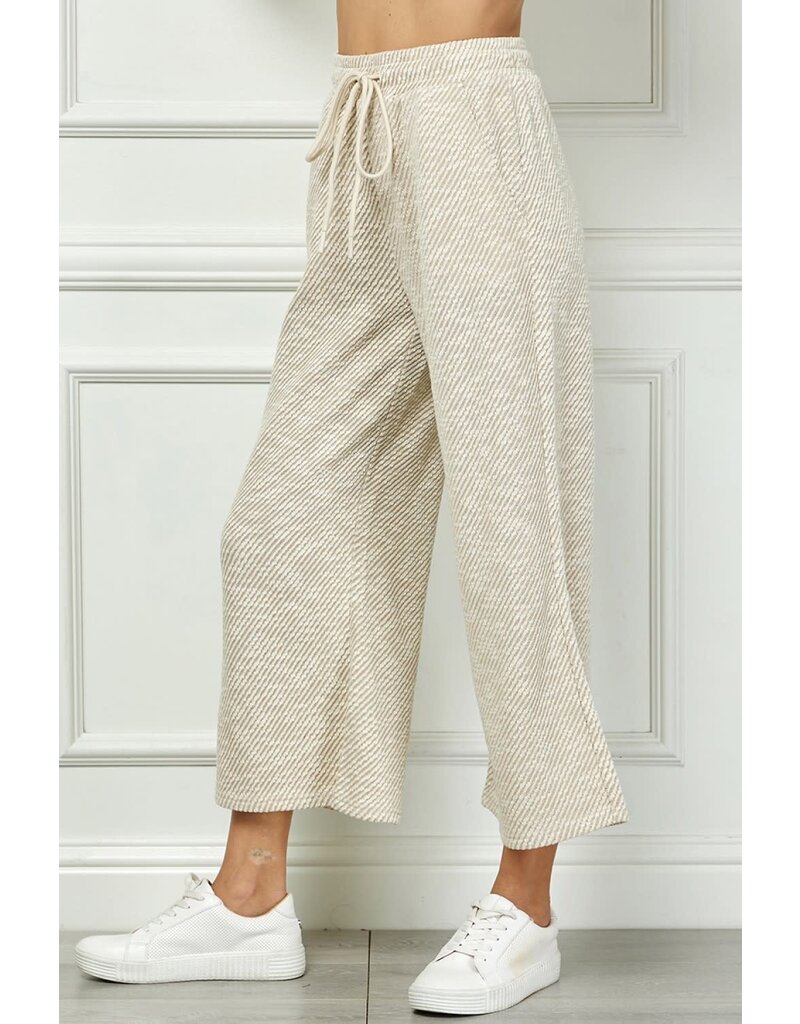 SEE AND BE SEEN DIAGONAL STRIPED CROPPED PANTS