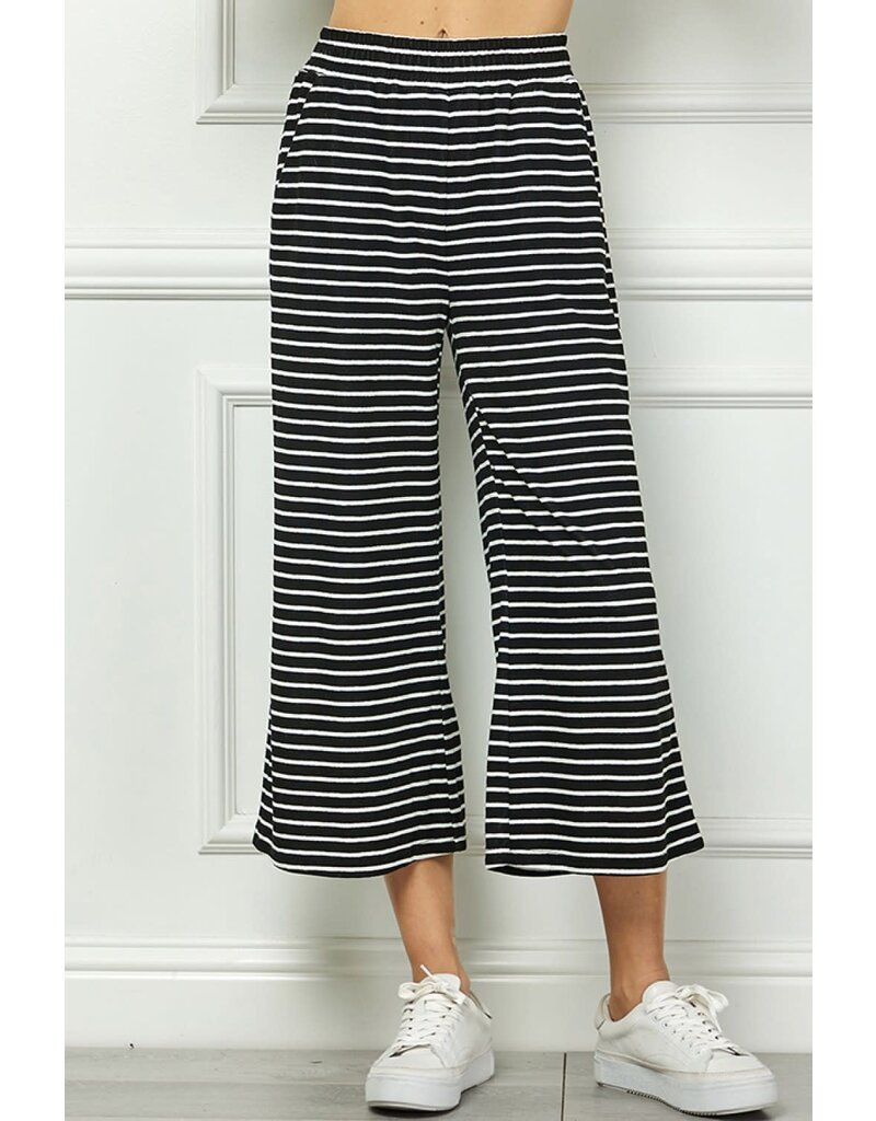 SEE AND BE SEEN STRIPED KNIT CROPPED PANTS