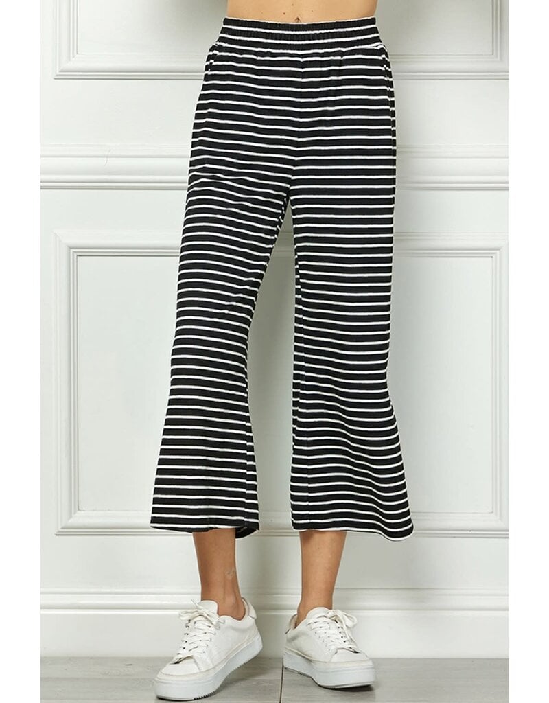 SEE AND BE SEEN STRIPED KNIT CROPPED PANTS