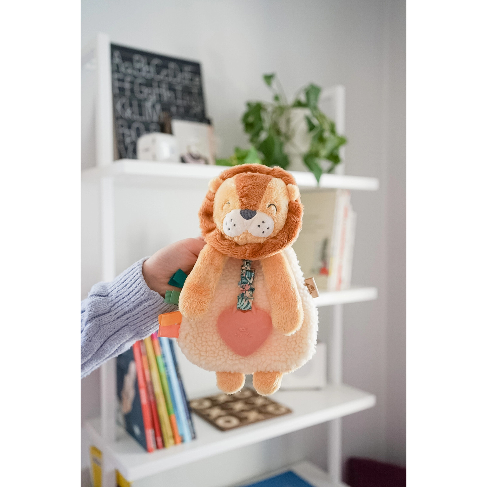 Lovey Lion with Silicone Teether