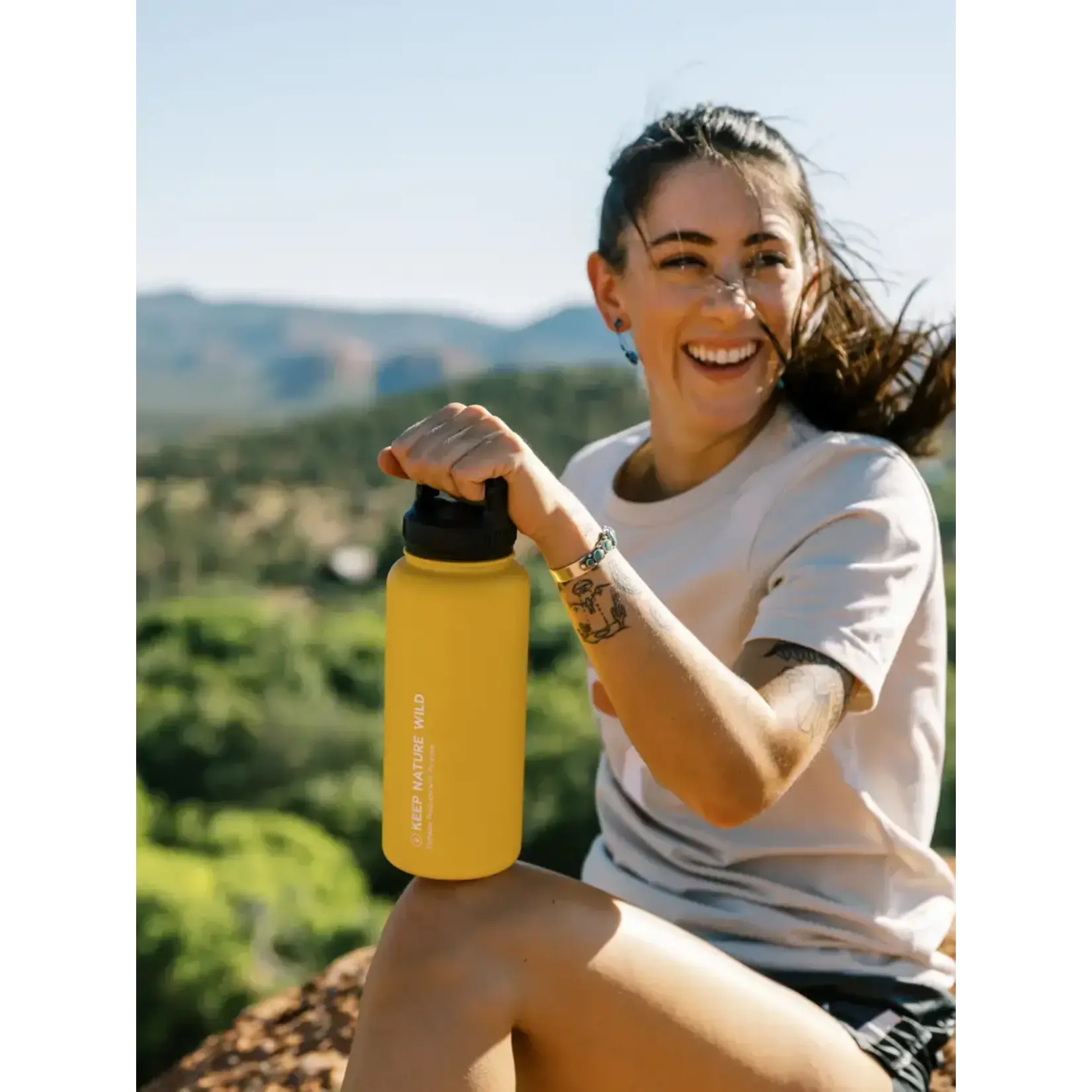 Keep Nature Wild Insulated 32oz Water Bottle with Handle Clip