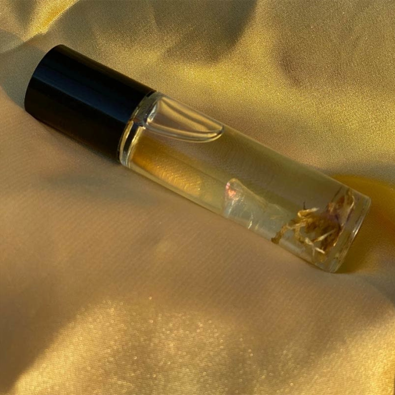 Earth Commons Love Spell Fragrance Oil by Earth Commons