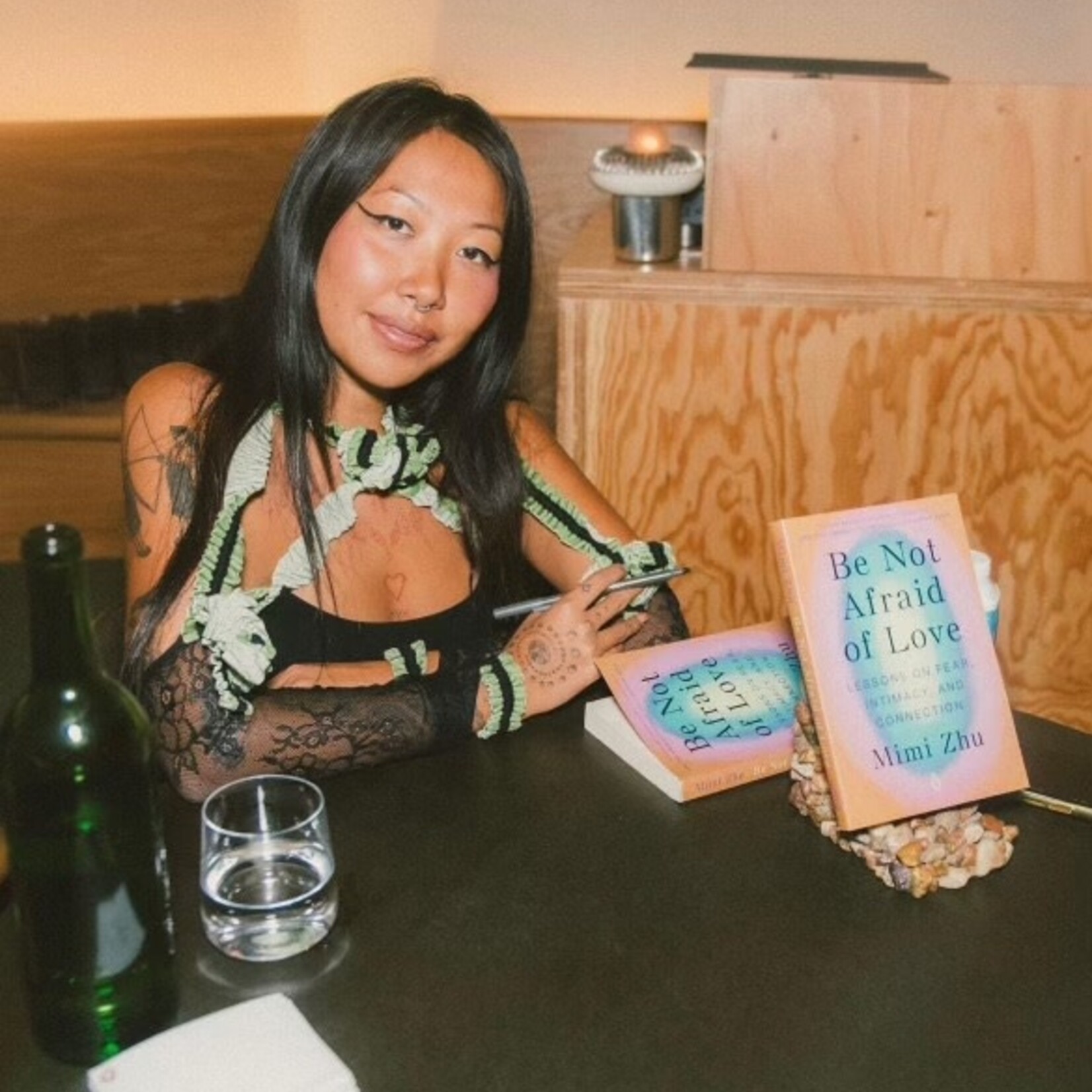 Penguin Books Be Not Afraid Of Love: Lessons on Fear, Intimacy, and Connection - Book by Mimi Zhu