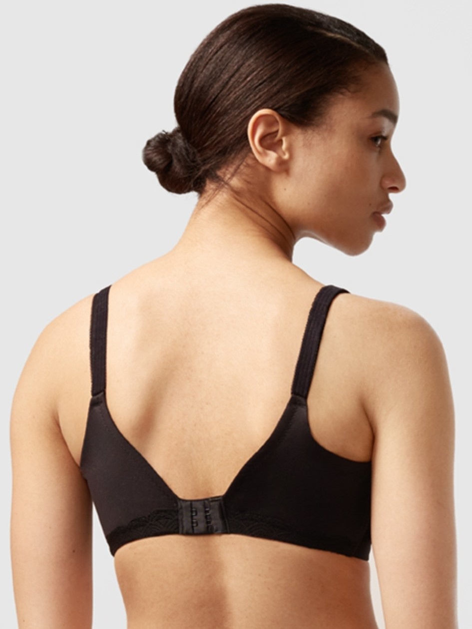 Chantelle Instants Wireless Bra 13A2  Free Shipping at  .