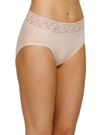 Hanky Panky 4911P Signature Lace Low Rise Thong - Chai - Allure Intimate  Apparel