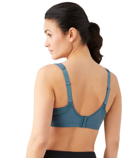 Comparing a 36DDD with 36G in Wacoal Sport Underwire Bra (855170
