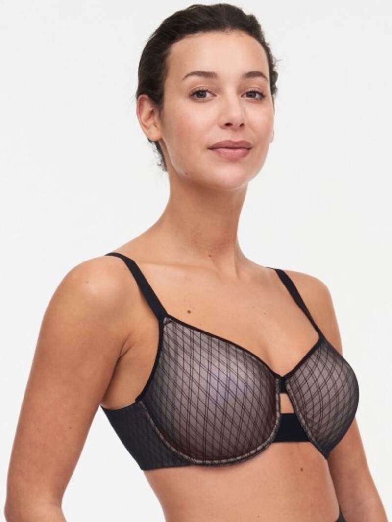 Chantelle 11N1 Smooth Lines Back Smoothing Minimizer Bra- Black