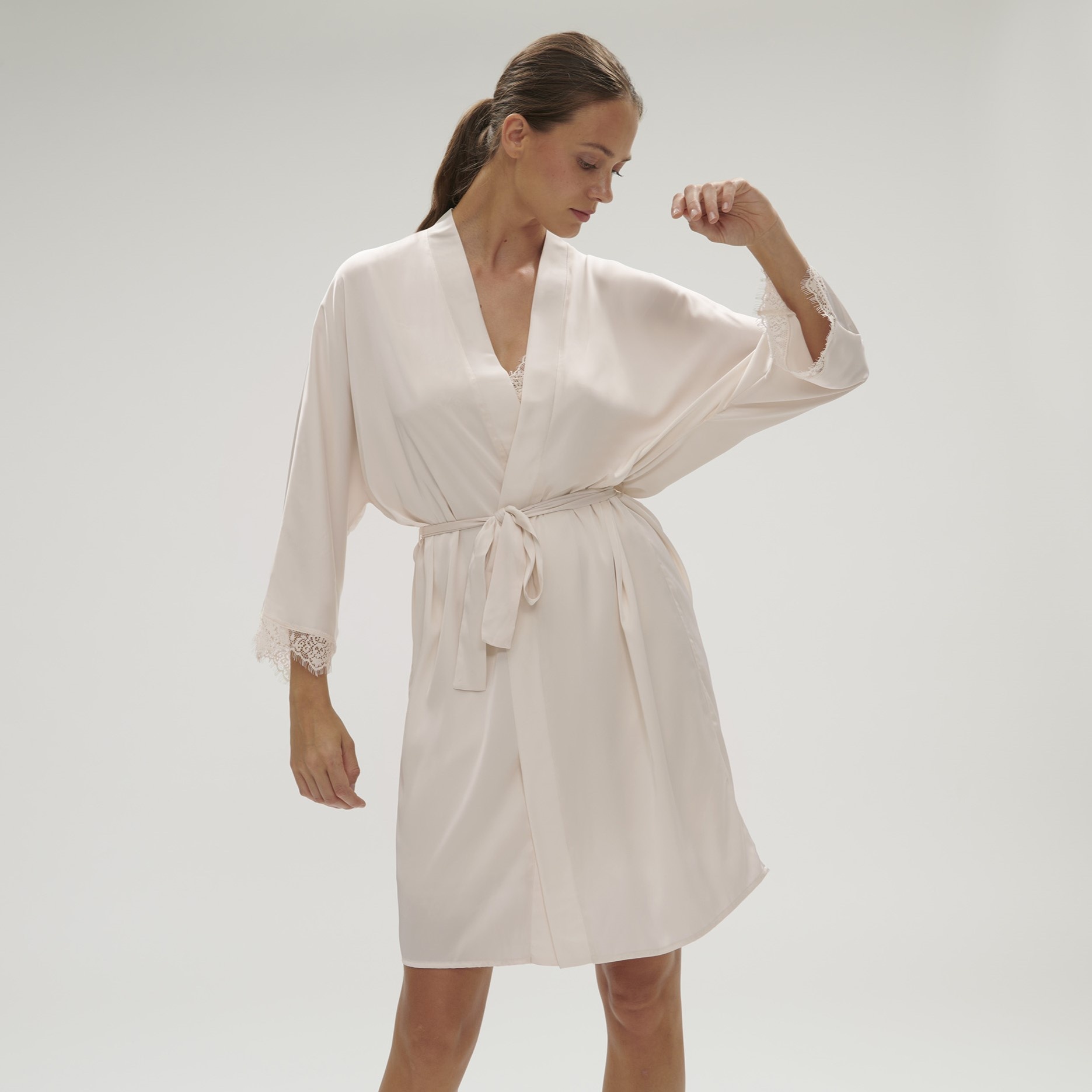 Simone Perele Satin Secrets Kimono Robe