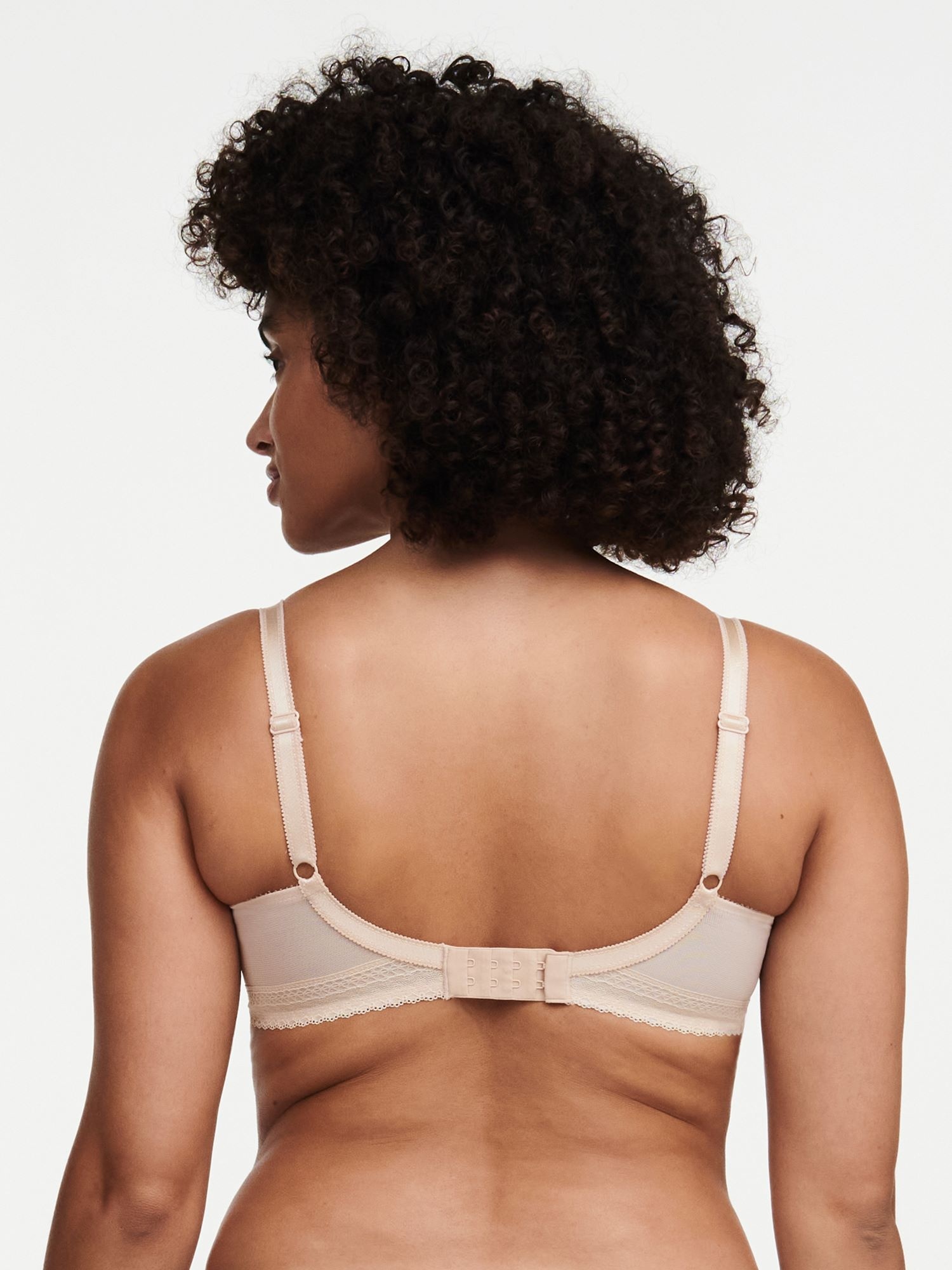 Chantelle Festivite Lace Plunge Underwire Bra