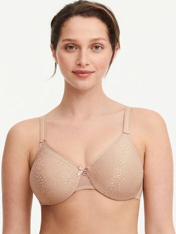 Chantelle C Magnifique Seamless Unlined Underwire Minimizer