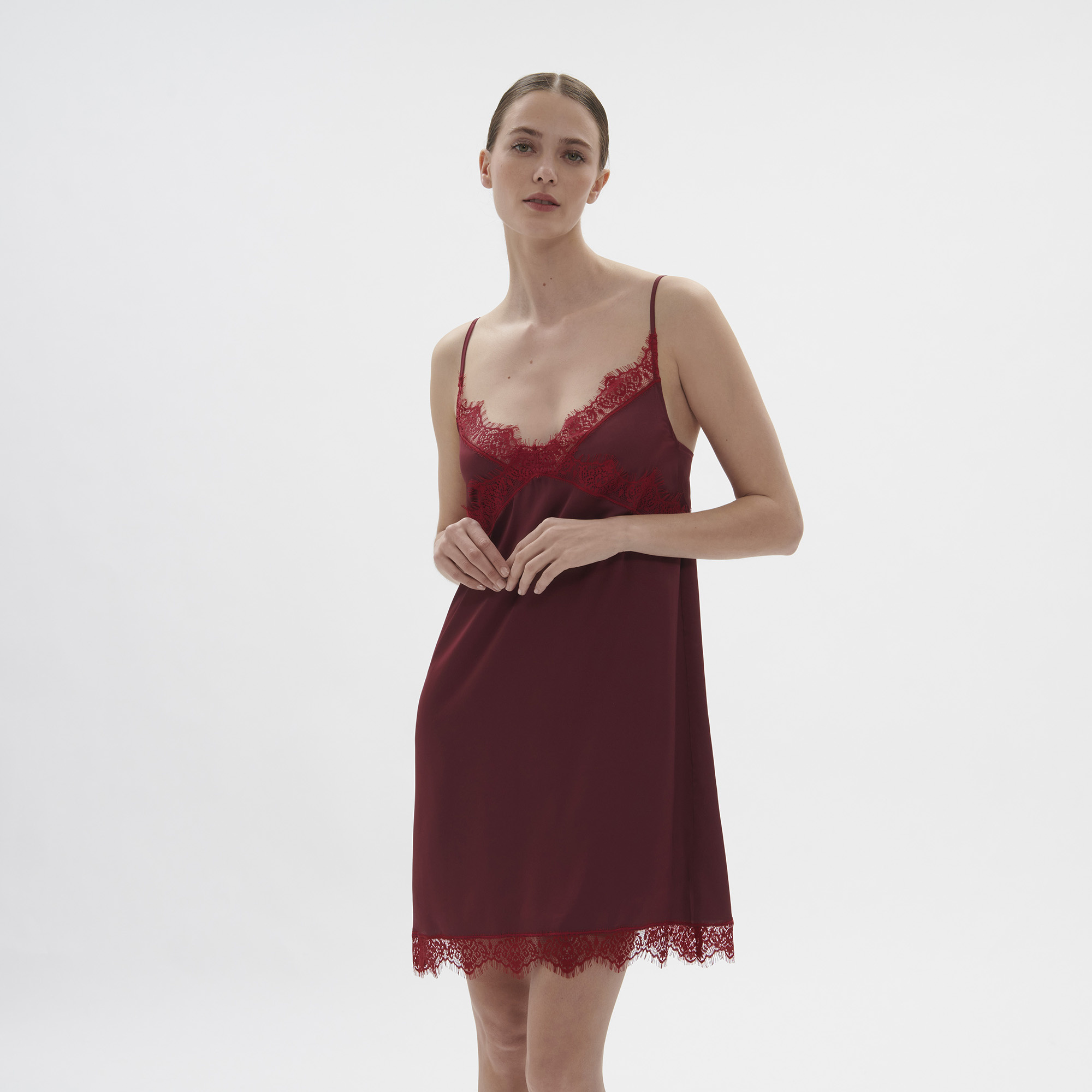 Simone Perele Satin Secrets Fashion Nightdress