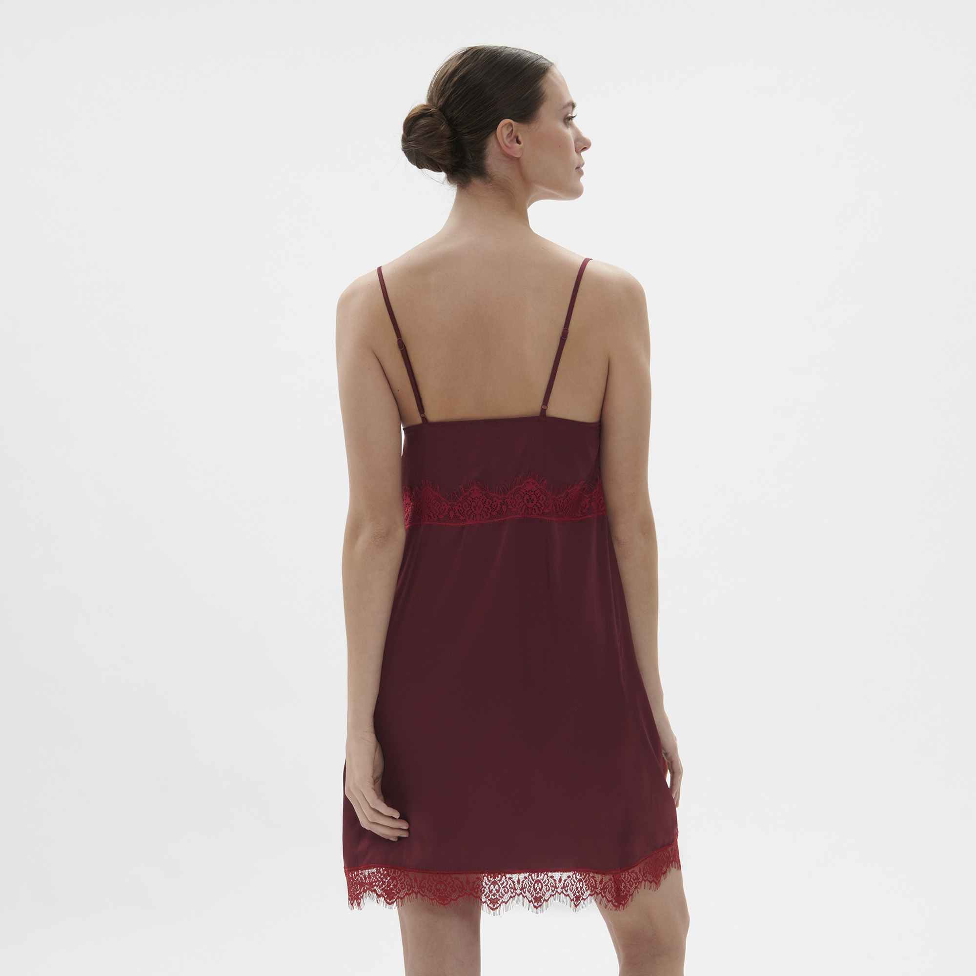 Simone Perele Satin Secrets Fashion Nightdress