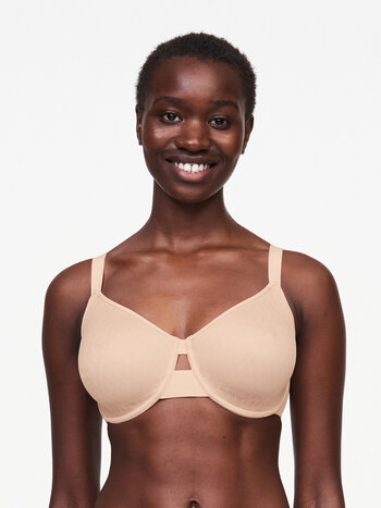 Chantelle Smooth Lines Back Smoothing Minimizing Bra