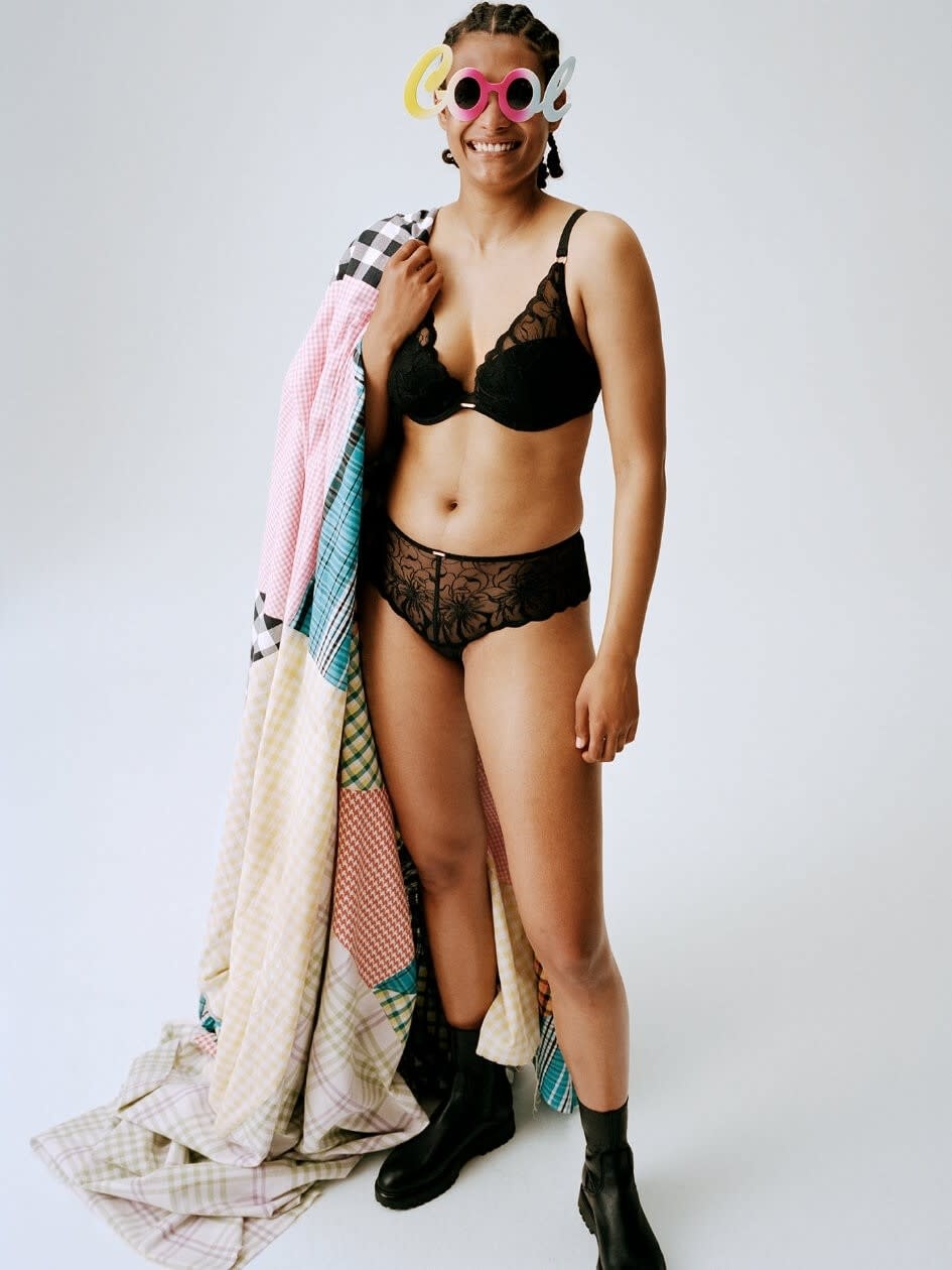 Chantelle Fleurs Lace Plunge Underwire Bra