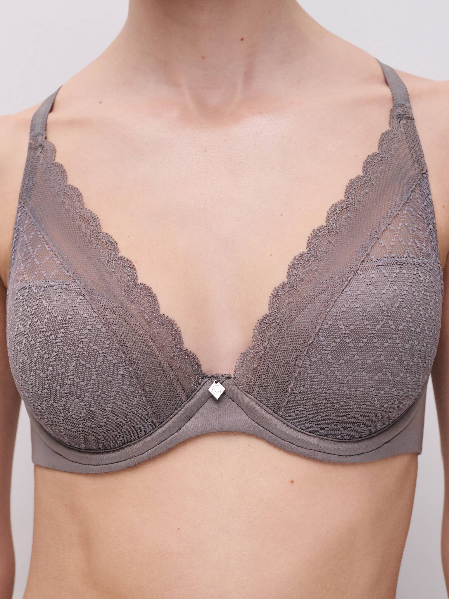 Chantelle Norah Chic Plunge Fashion T-Shirt Bra