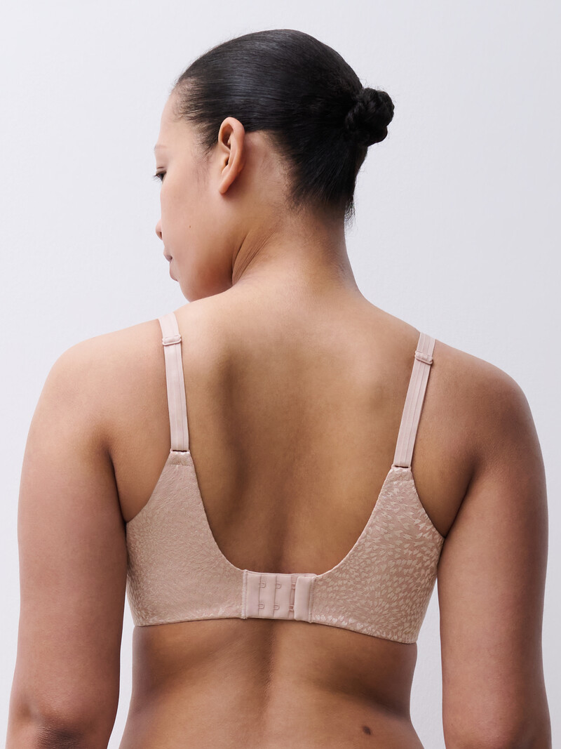 Chantelle Magique Back Smoothing Minimizer Bra