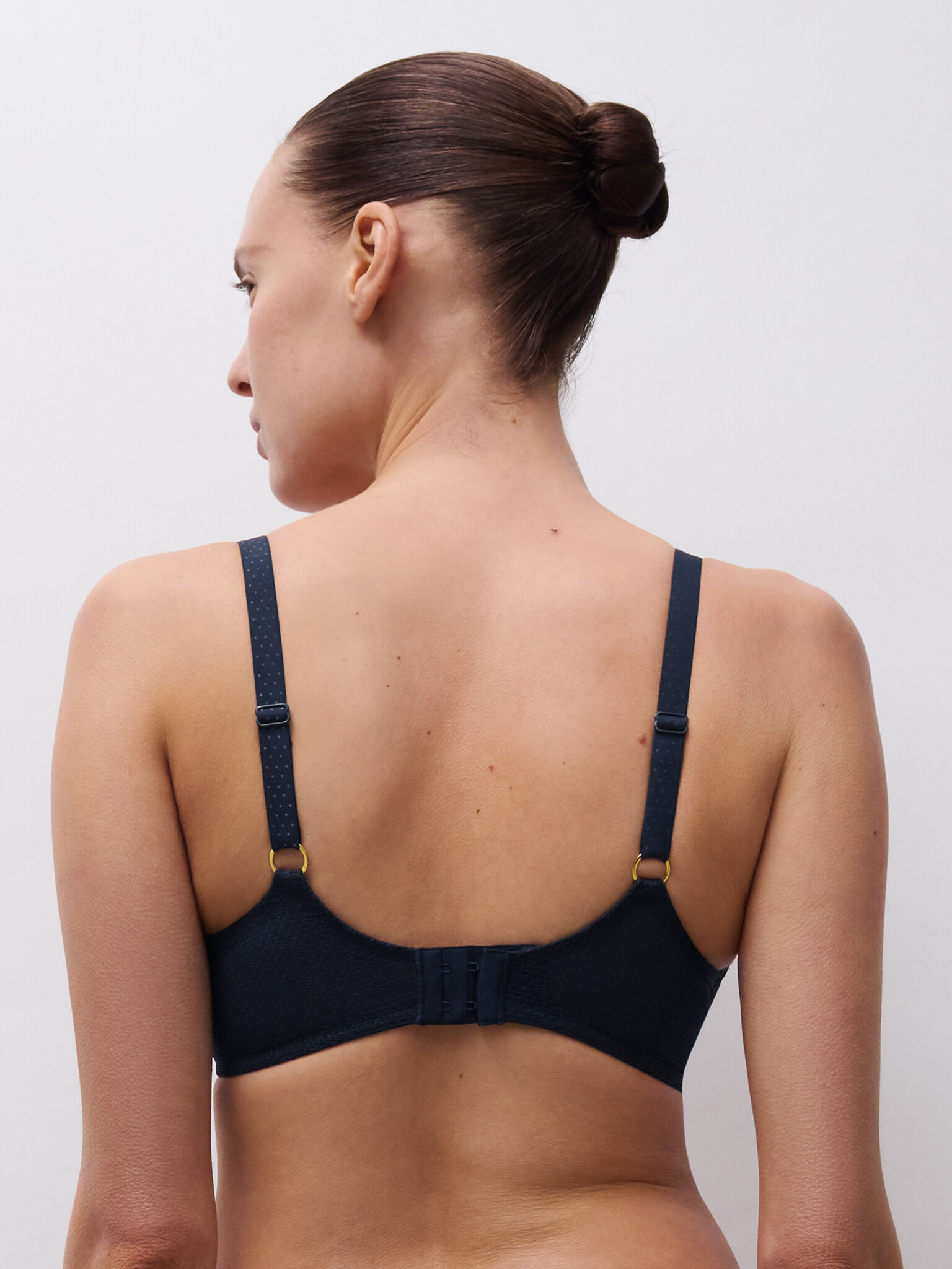 Chantelle Fleurs Signature Lace Plunge Fashion T-Shirt Bra