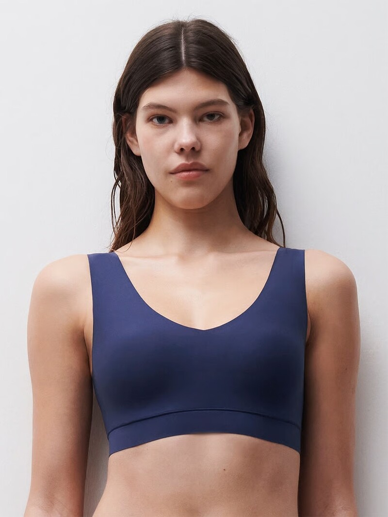 Chantelle SoftStretch Padded V-Neck Bra