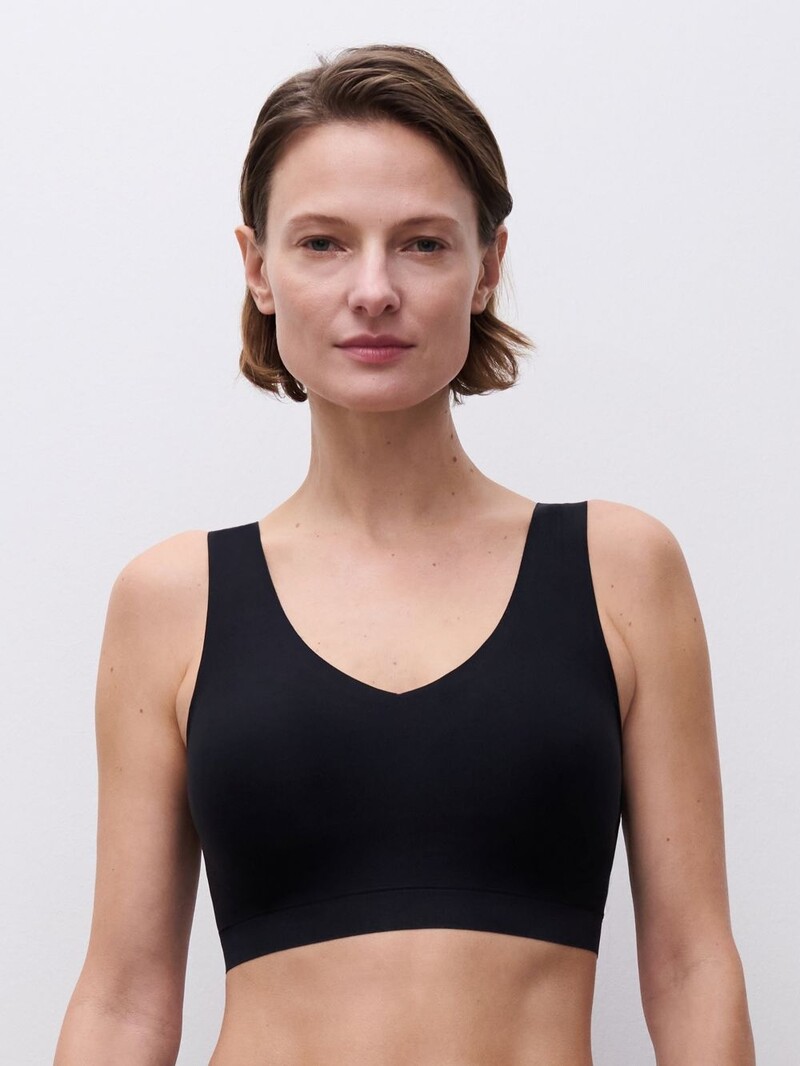 Chantelle SoftStretch Padded V-Neck Bra