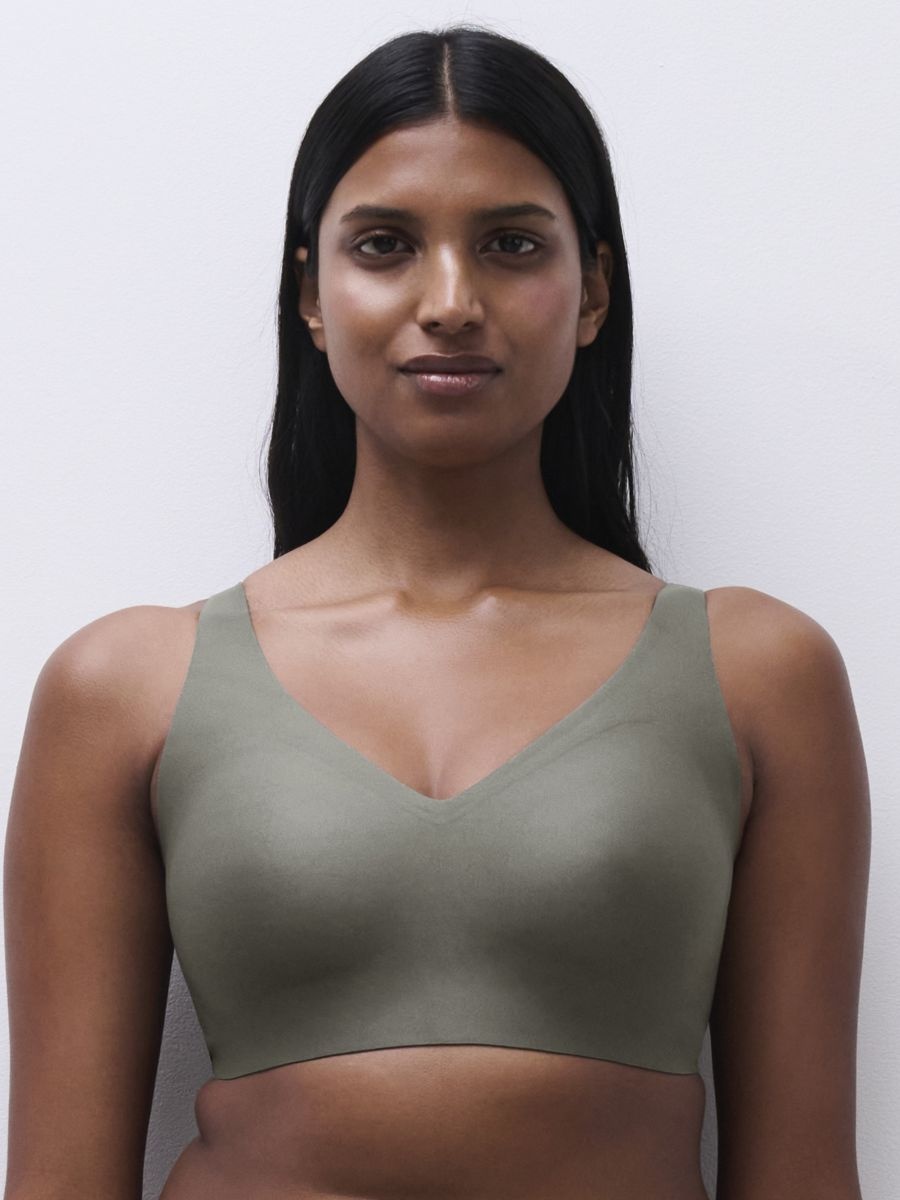 Chantelle Softstretch Power V-Neck Wireless Fashion Support Bra