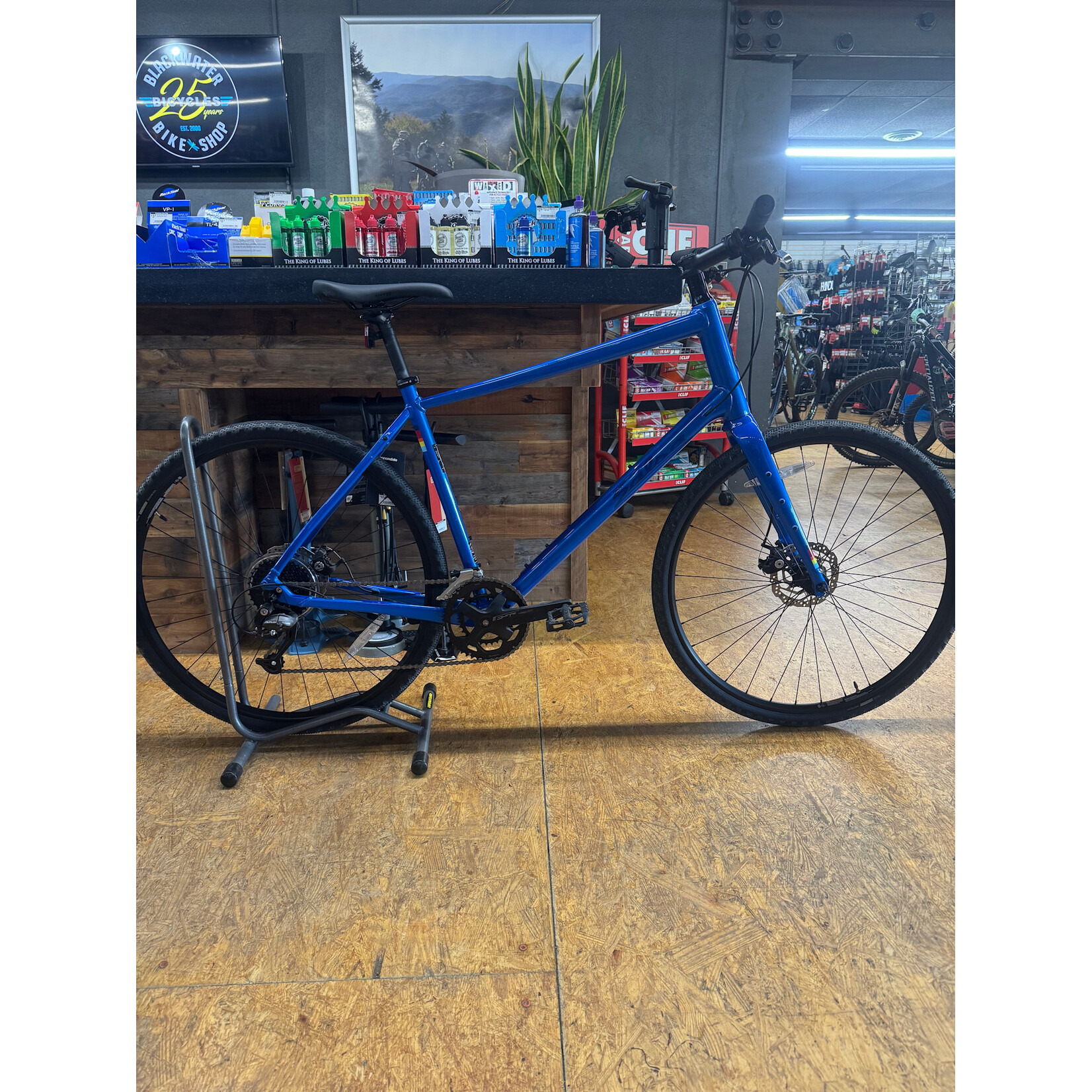 Salsa Used Journeyer Flat Bar Altus XL
