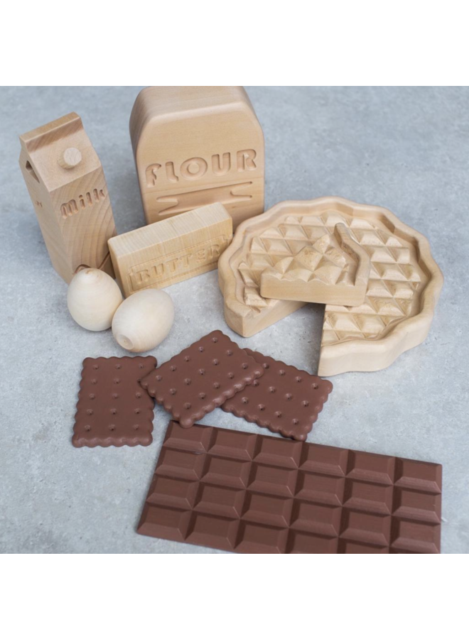 Wooden Baker Set with Chocolate