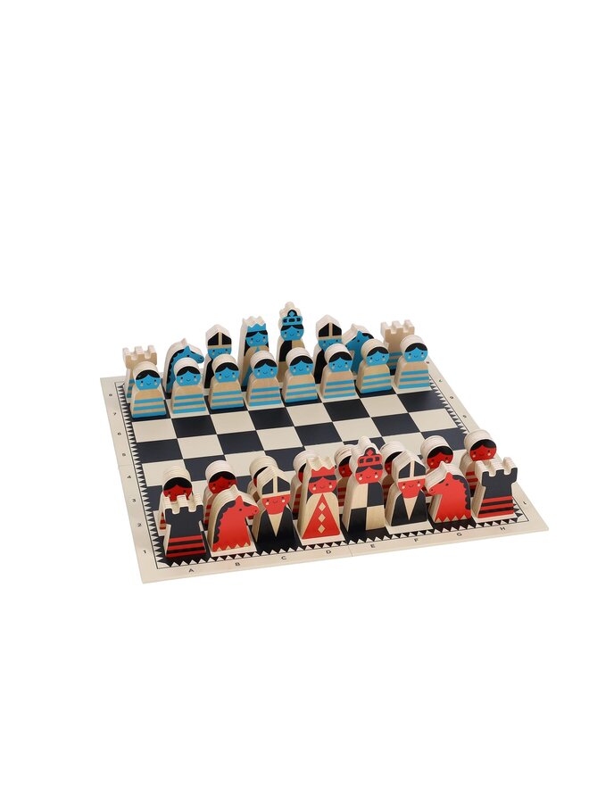 Wooden Chess on the Move