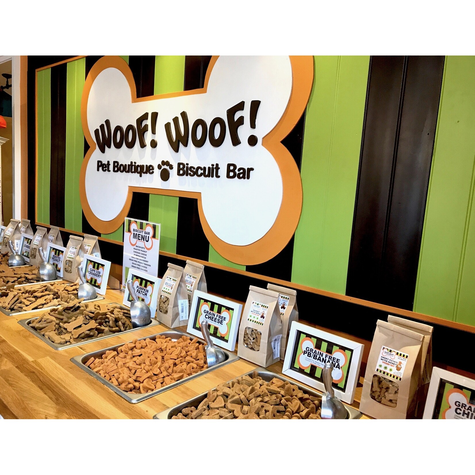 WOOF Biscuits Cheddar & Cranberry Lg