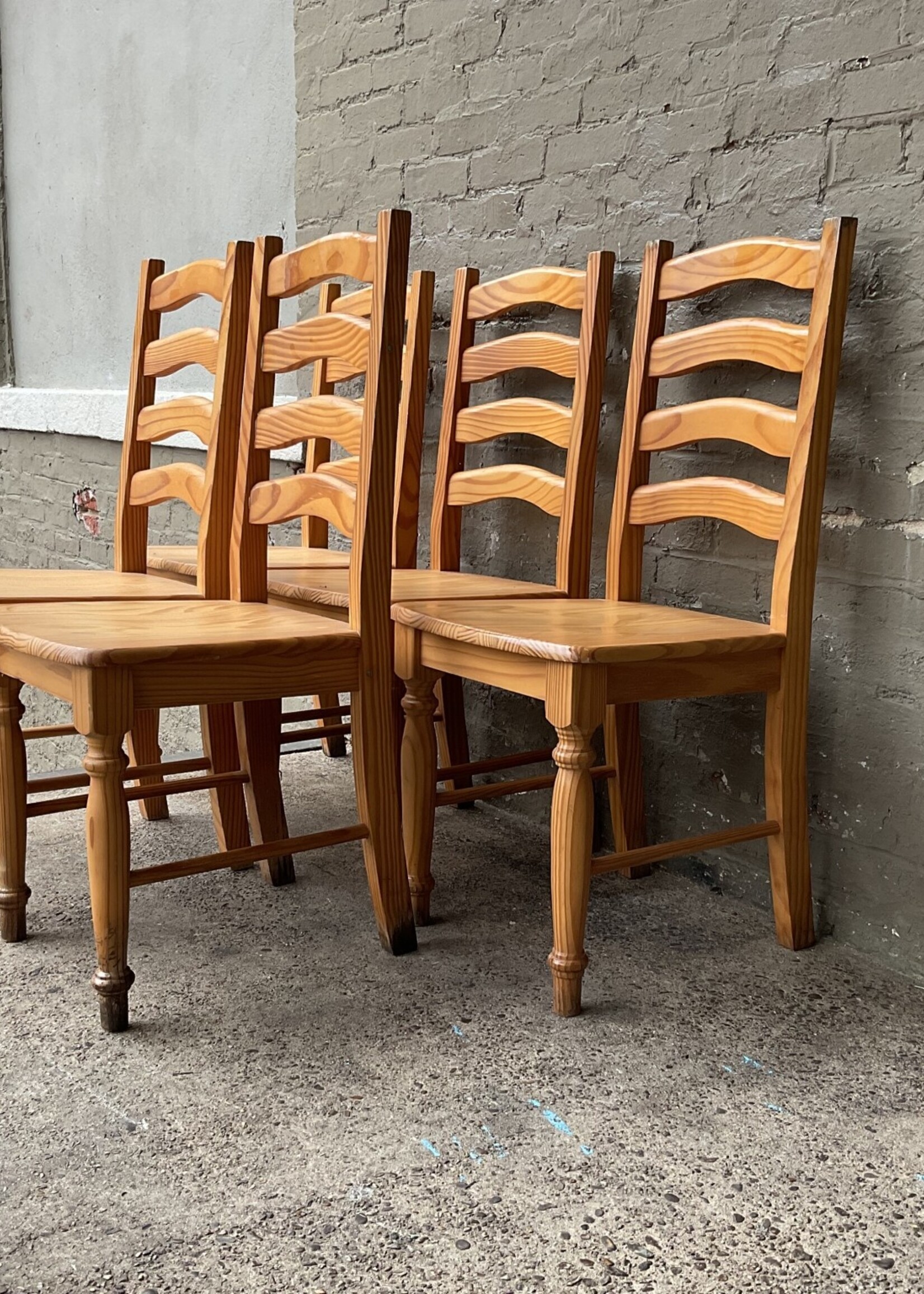 GOODWOOD Set of 5 Ladderback Pine Chairs