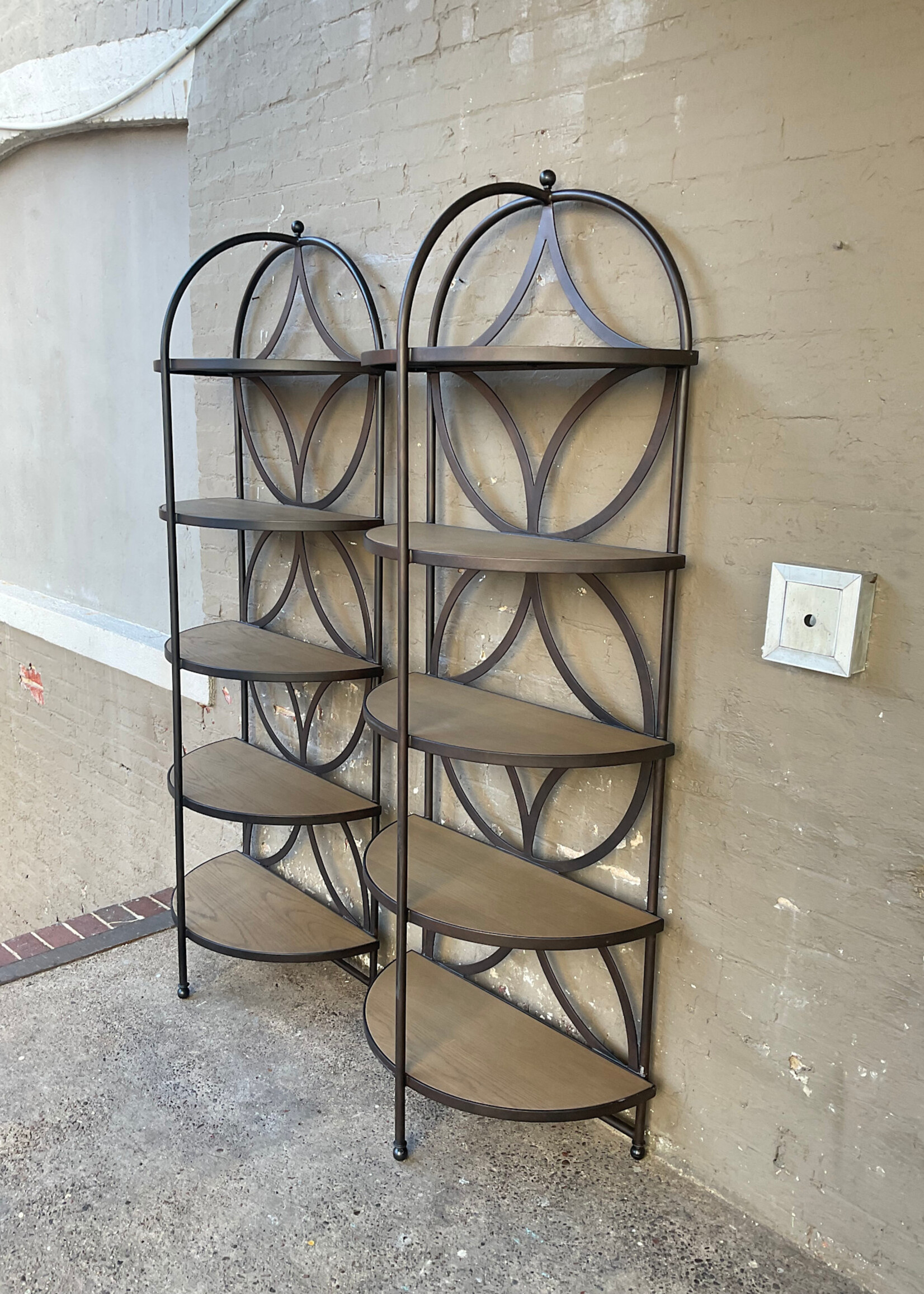 GOODWOOD Iron & Oak Etagere