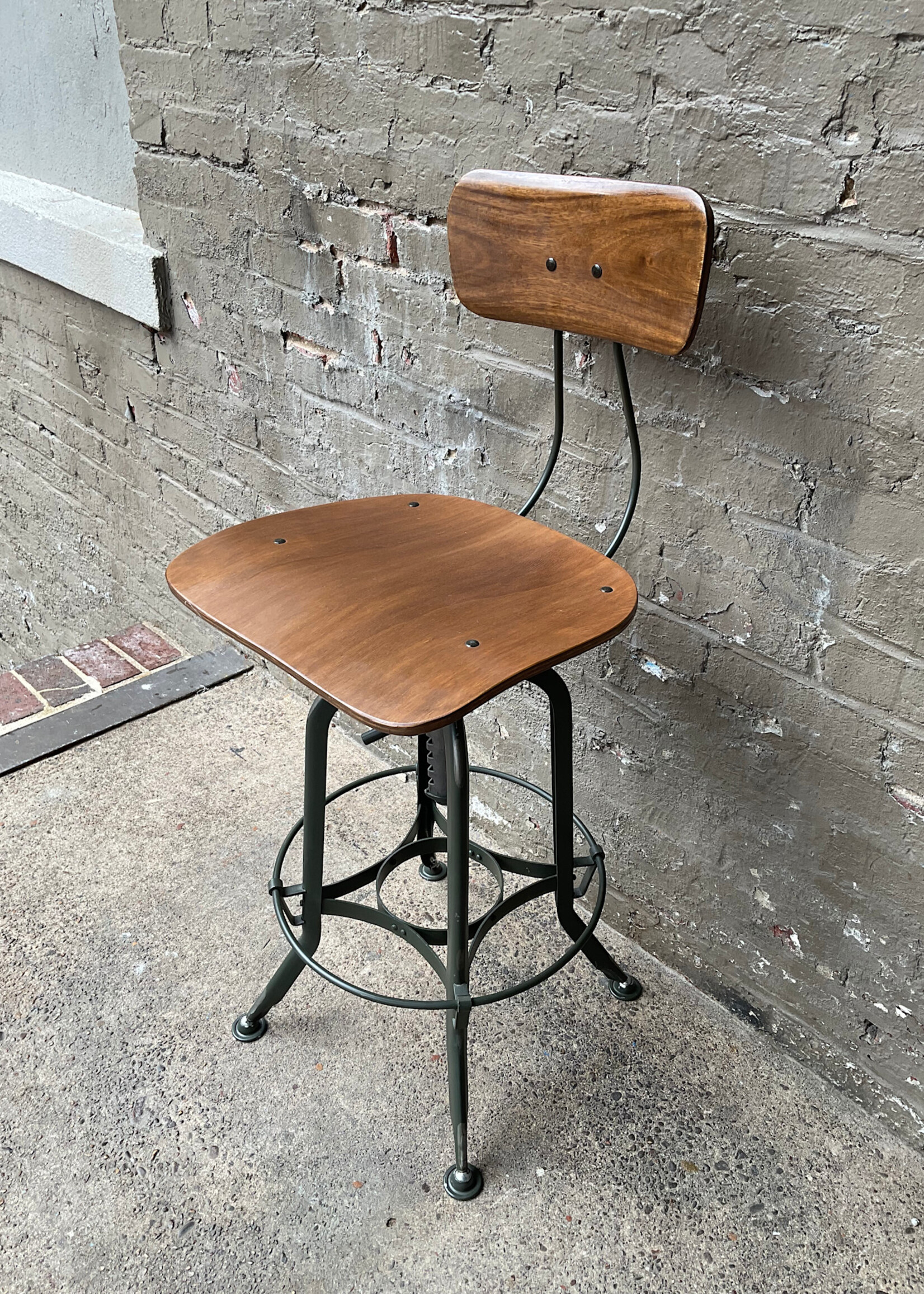 GOODWOOD Toledo Stool