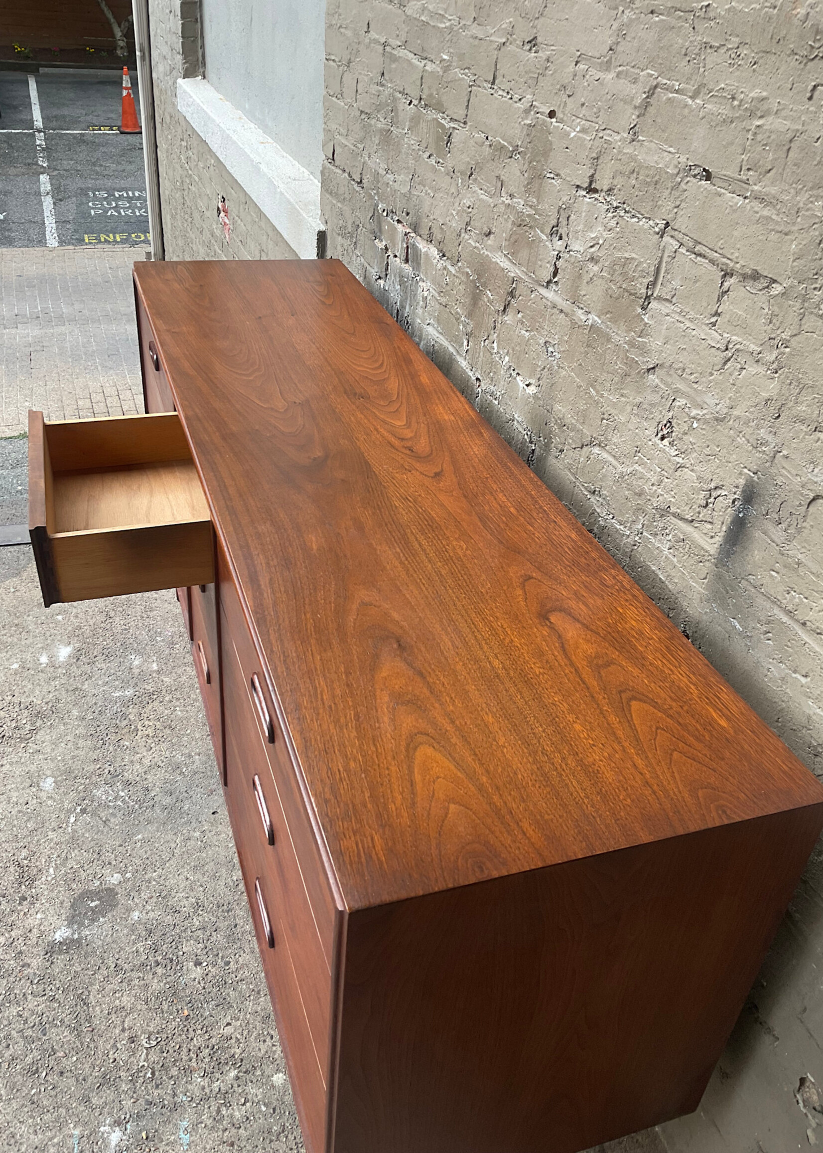 GOODWOOD Jack Cartwright MCM Walnut Dresser