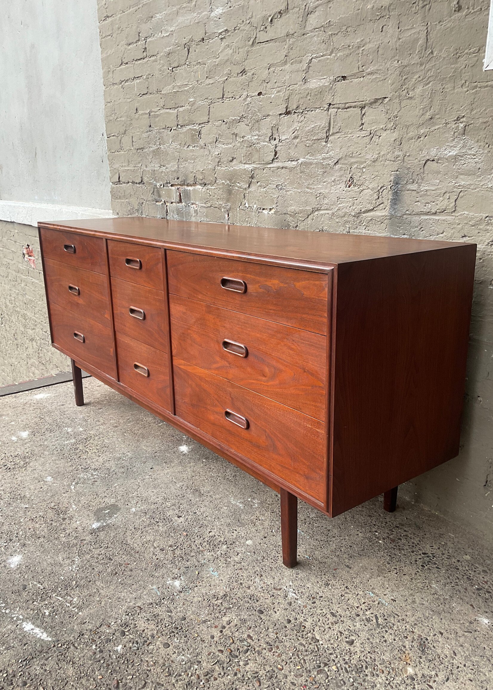 GOODWOOD Jack Cartwright MCM Walnut Dresser