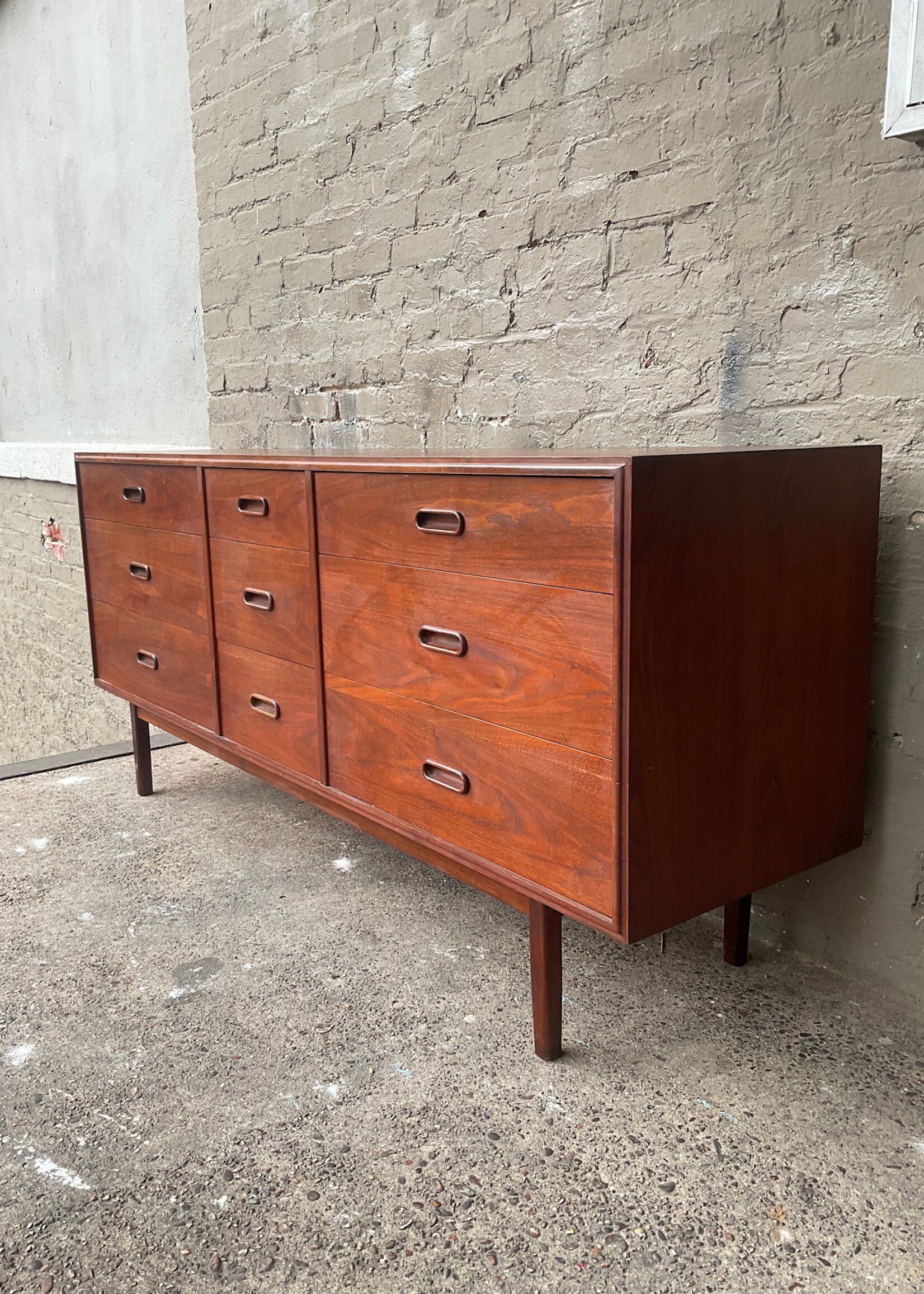 GOODWOOD Jack Cartwright MCM Walnut Dresser