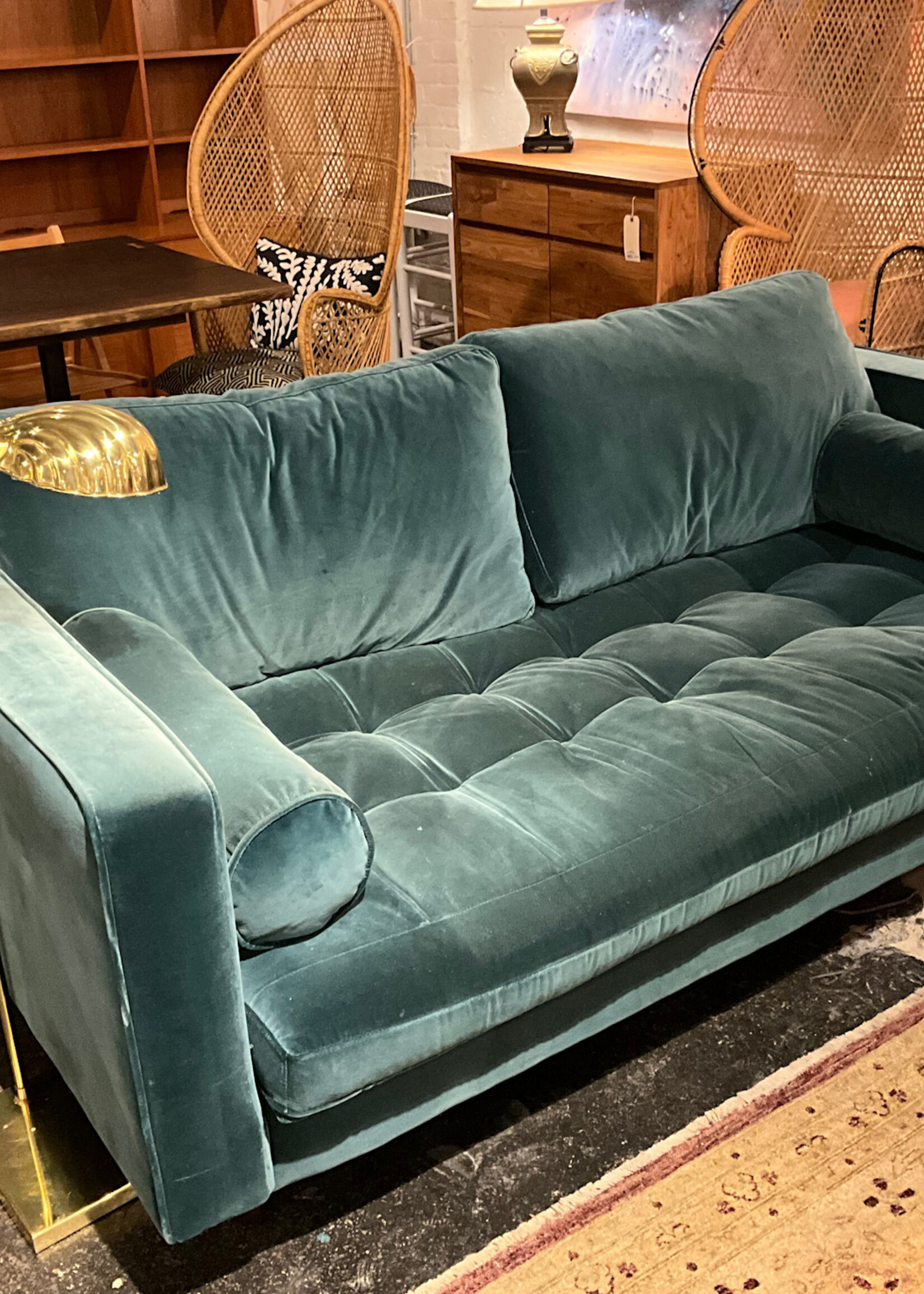 GOODWOOD Article Sofa