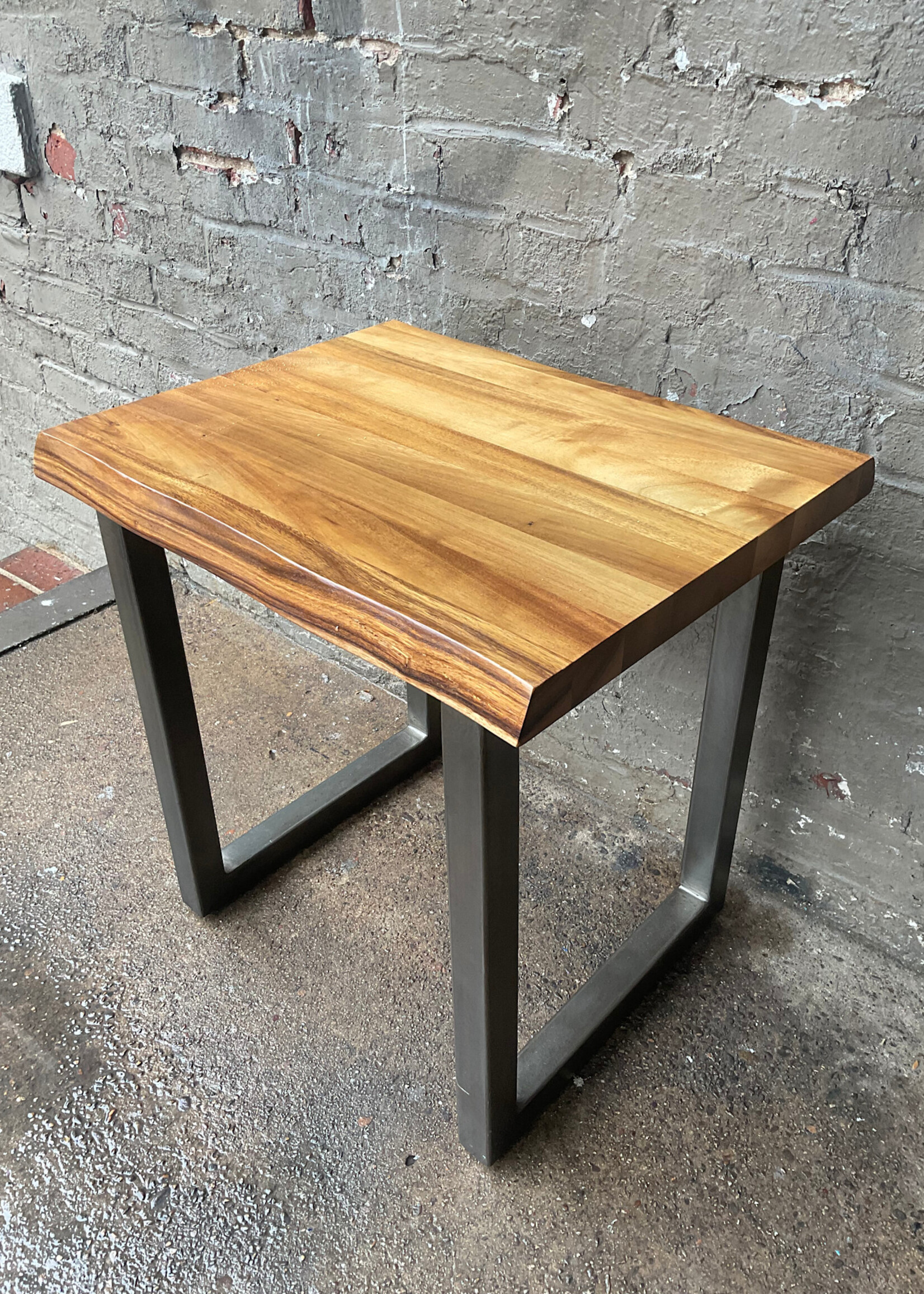 GOODWOOD Live Edge Side Table