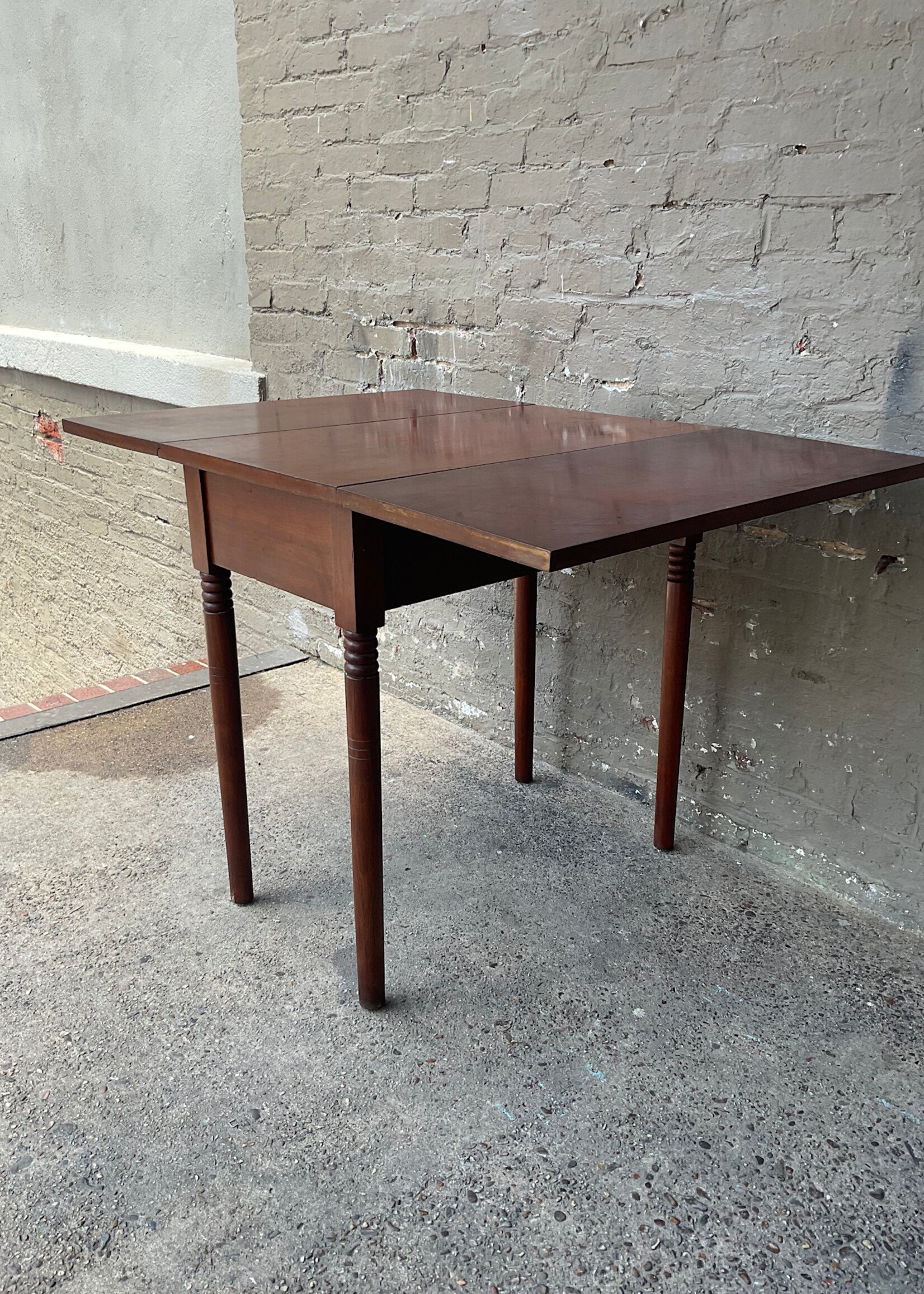 GOODWOOD Antique Drop Leaf Table