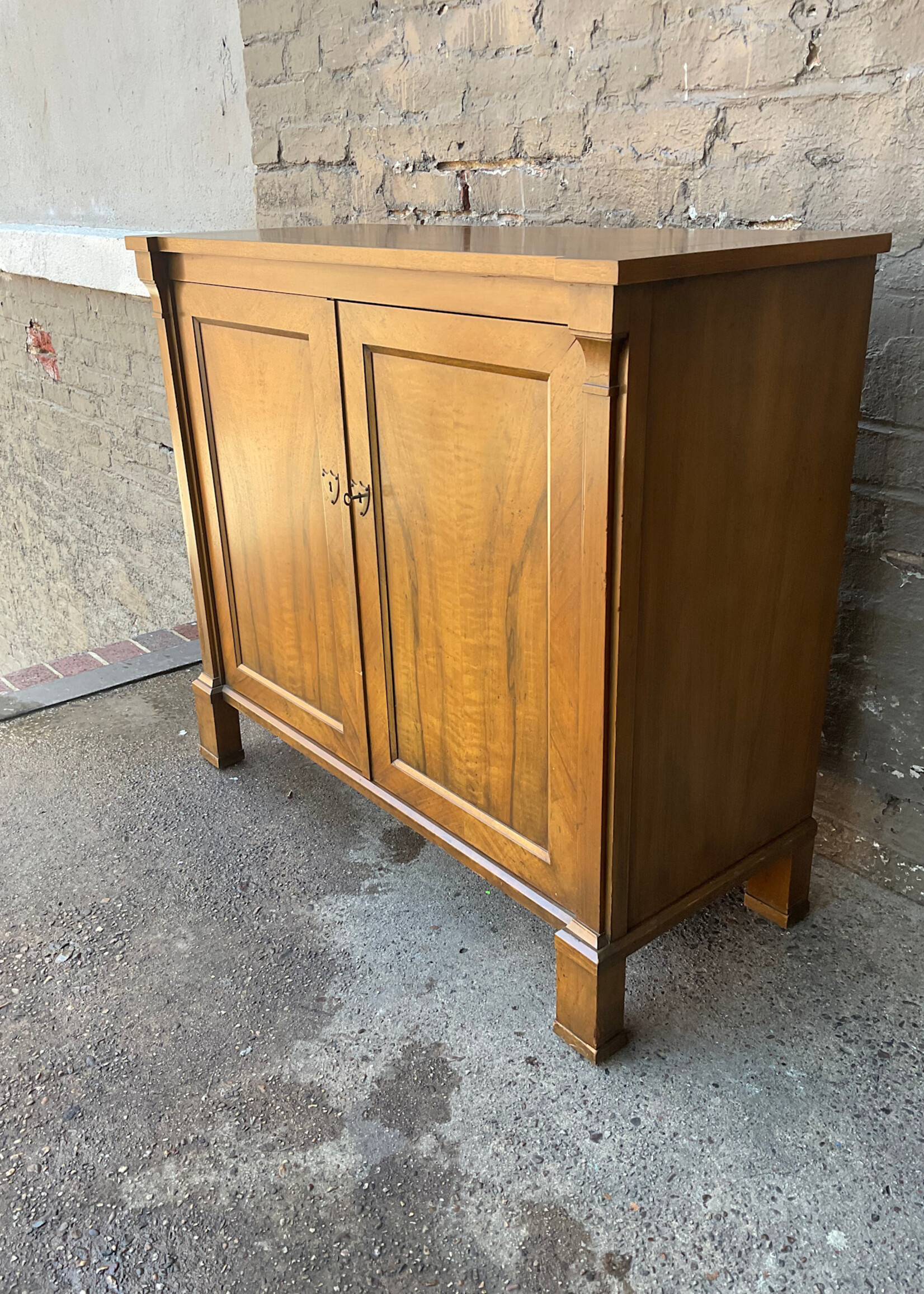GOODWOOD Neoclassical Style Cabinet