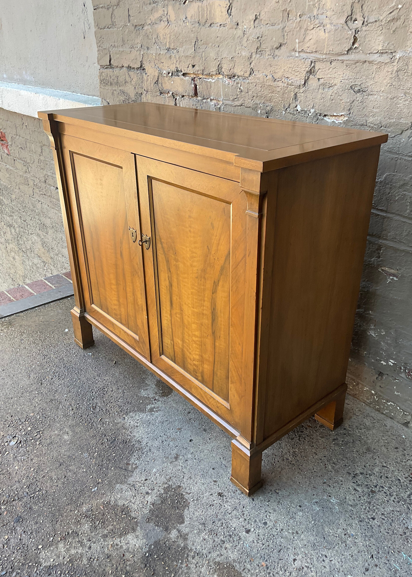 GOODWOOD Neoclassical Style Cabinet