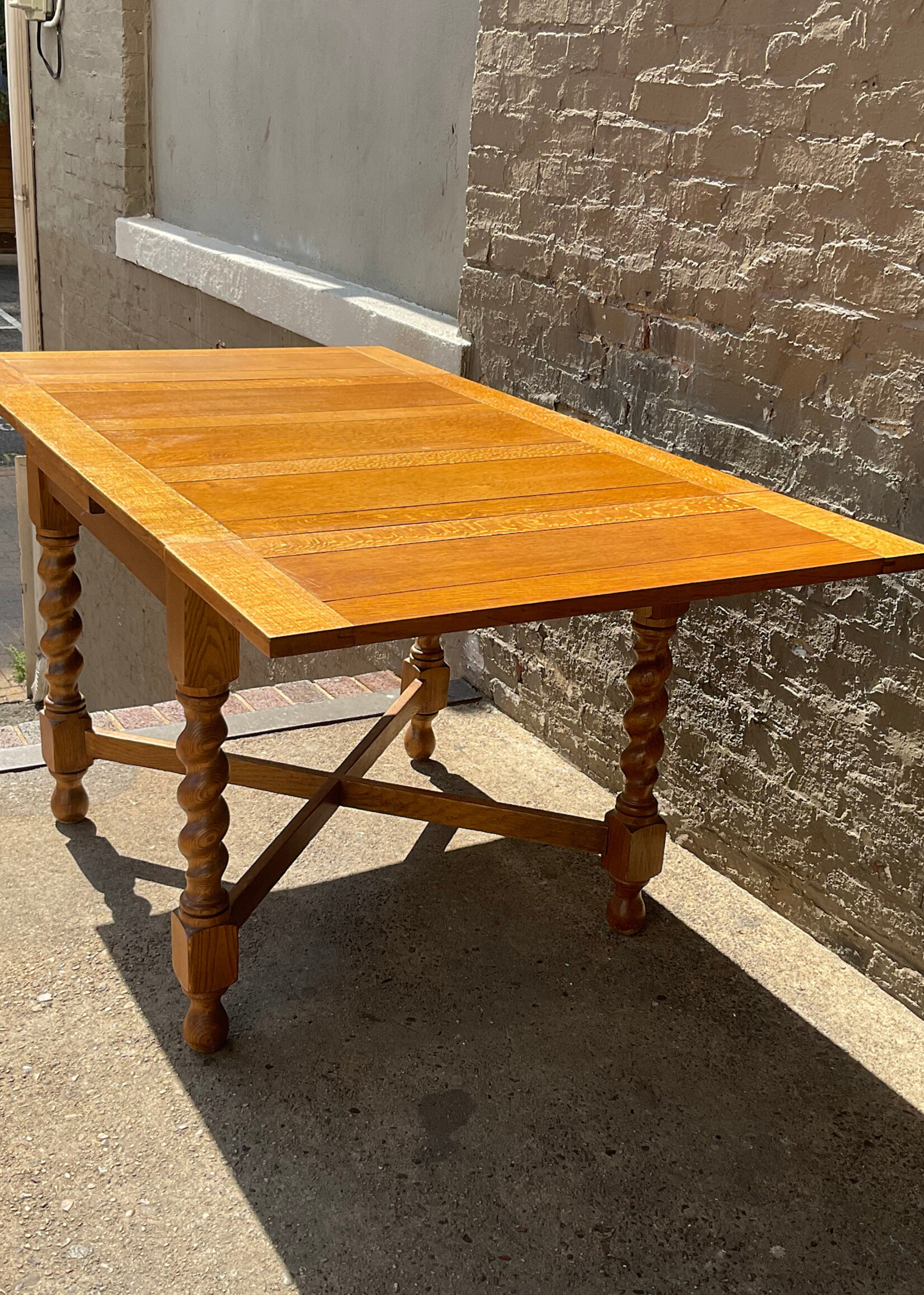 GOODWOOD Antique Oak Draw Leaf Table